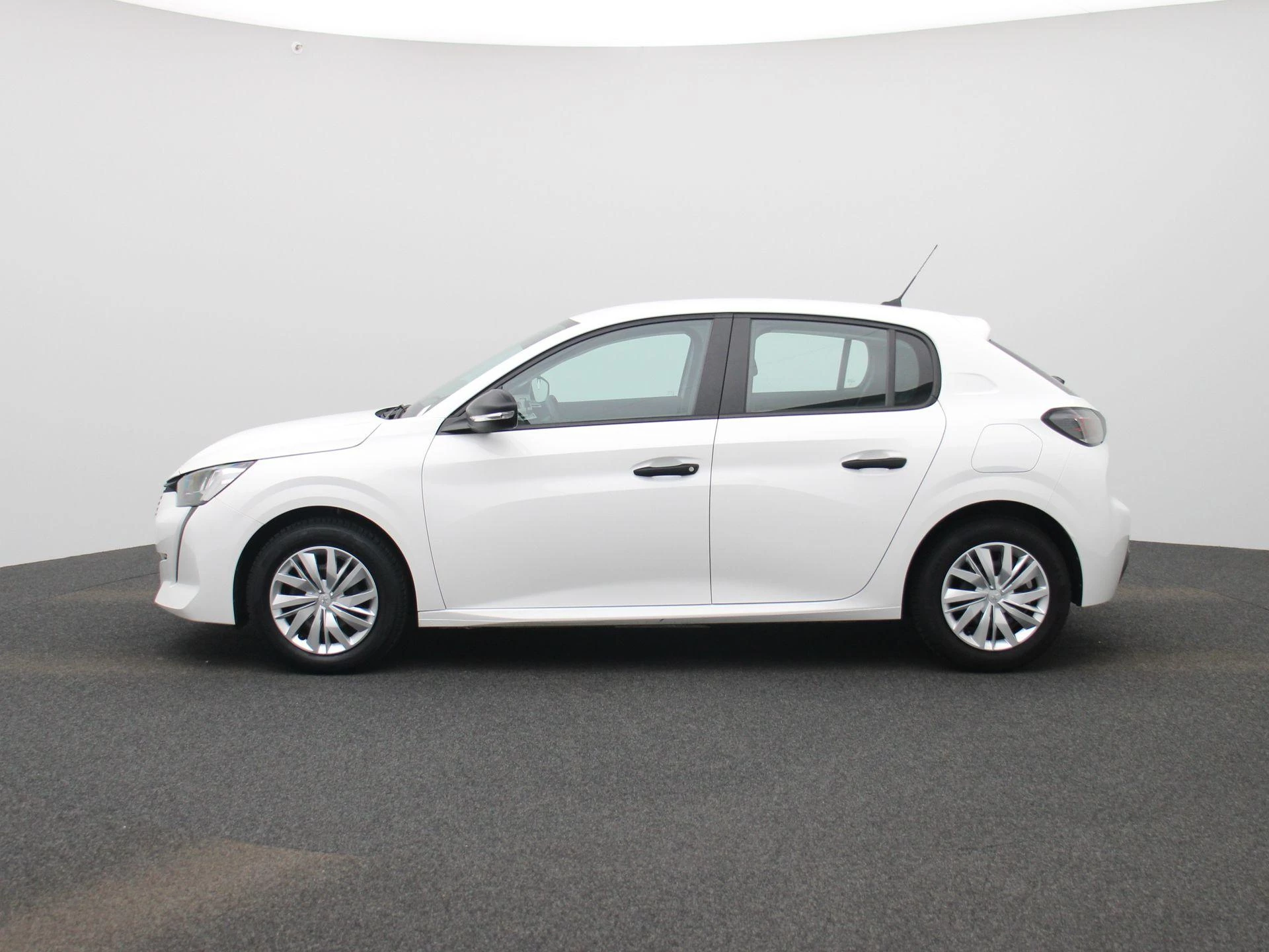 Peugeot 208 met kenteken P-082-TN – autofoto 5