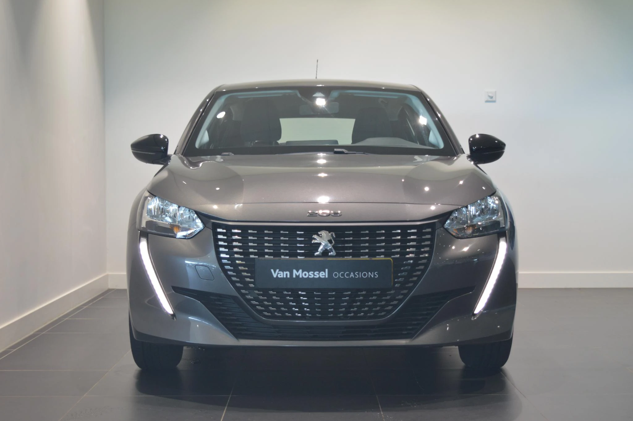 Peugeot 208 met kenteken P-223-RG – autofoto 5