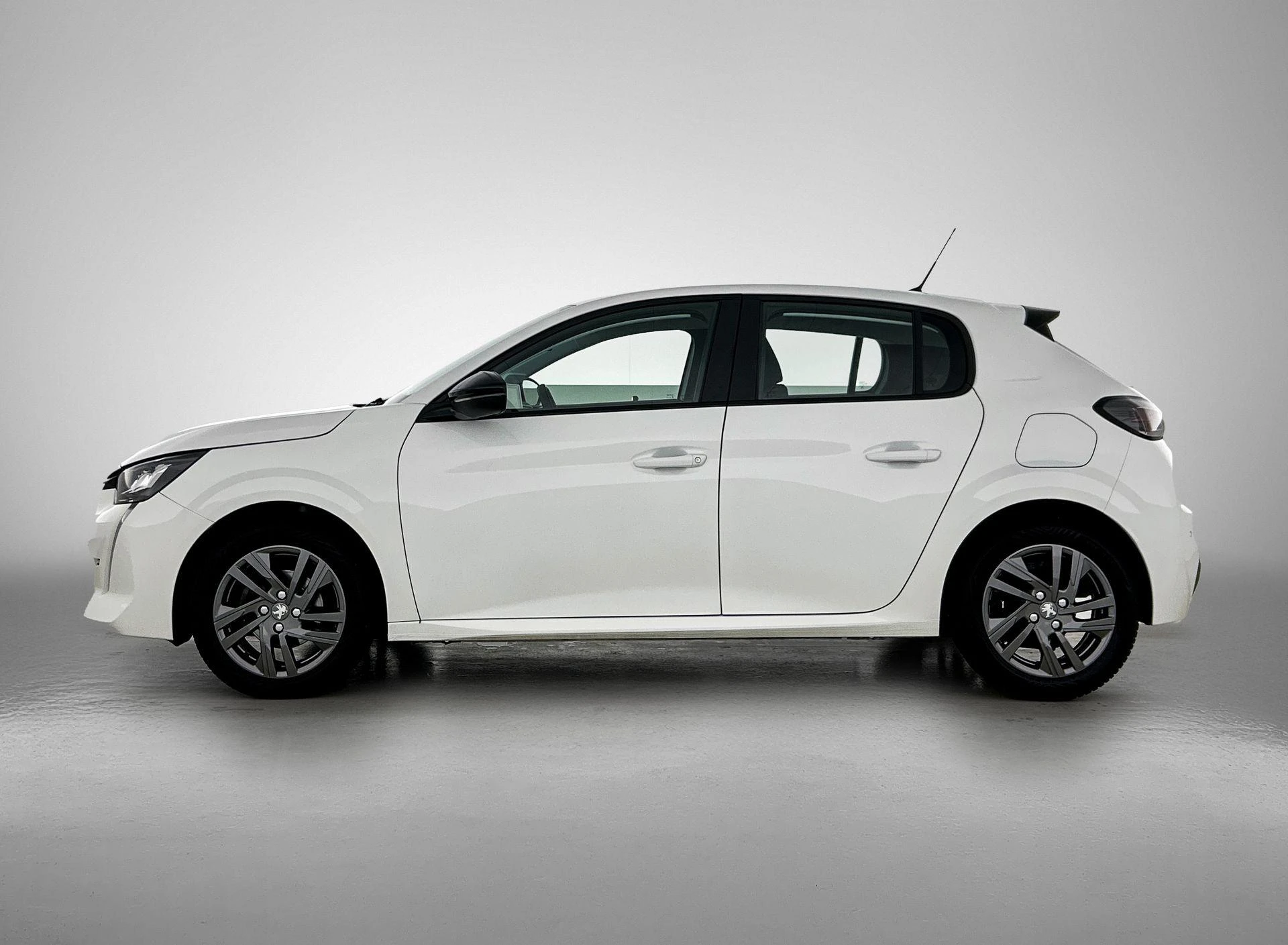 Peugeot 208 met kenteken P-774-KL – autofoto 4