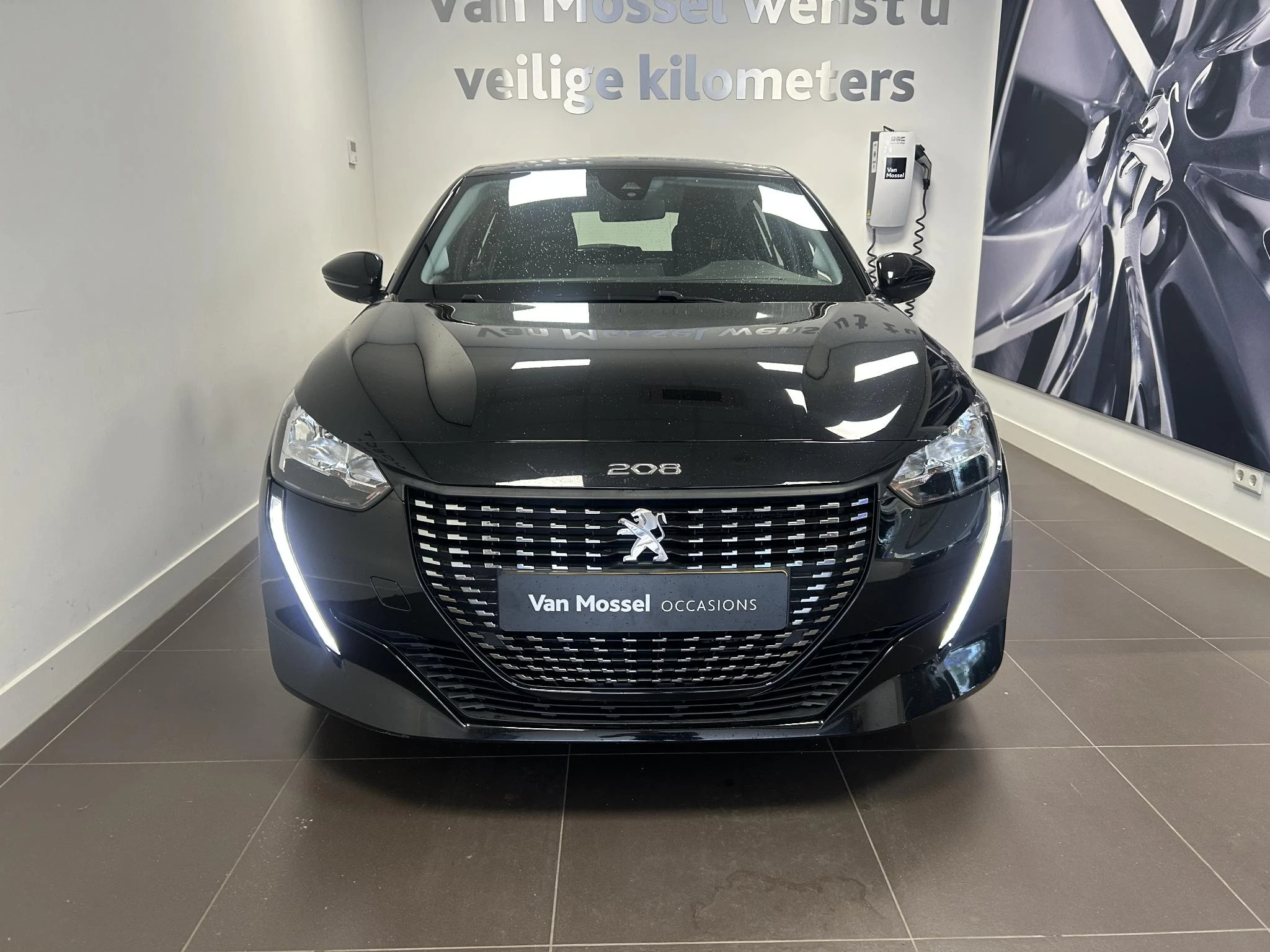 Peugeot 208 met kenteken R-517-VK – autofoto 5