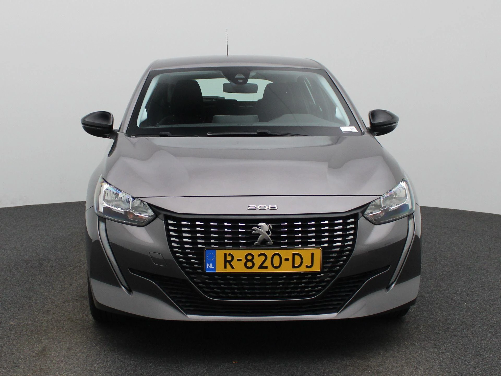 Peugeot 208 met kenteken R-820-DJ – autofoto 4