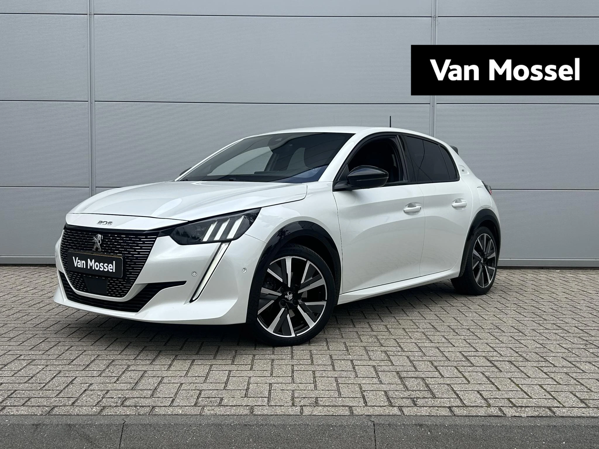 Peugeot 208 met kenteken R-822-LS – autofoto 2