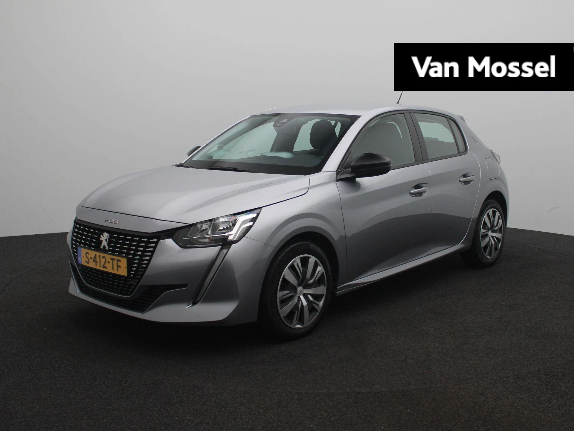 Peugeot 208 met kenteken S-412-TF – autofoto 2