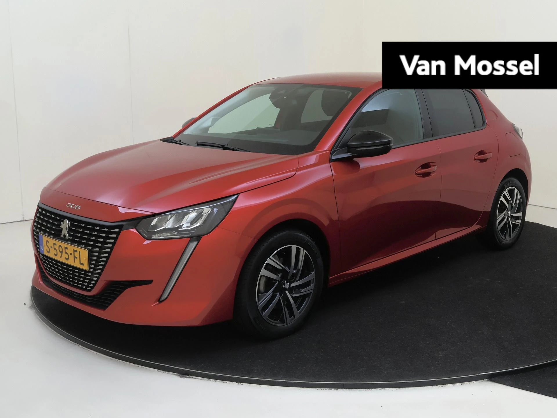 Peugeot 208 met kenteken S-595-FL – autofoto 2