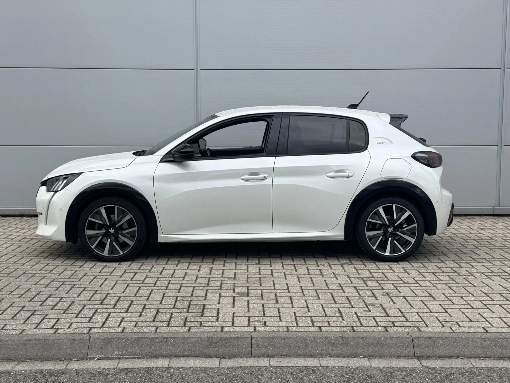 Peugeot 208 met kenteken S-743-JL – autofoto 5