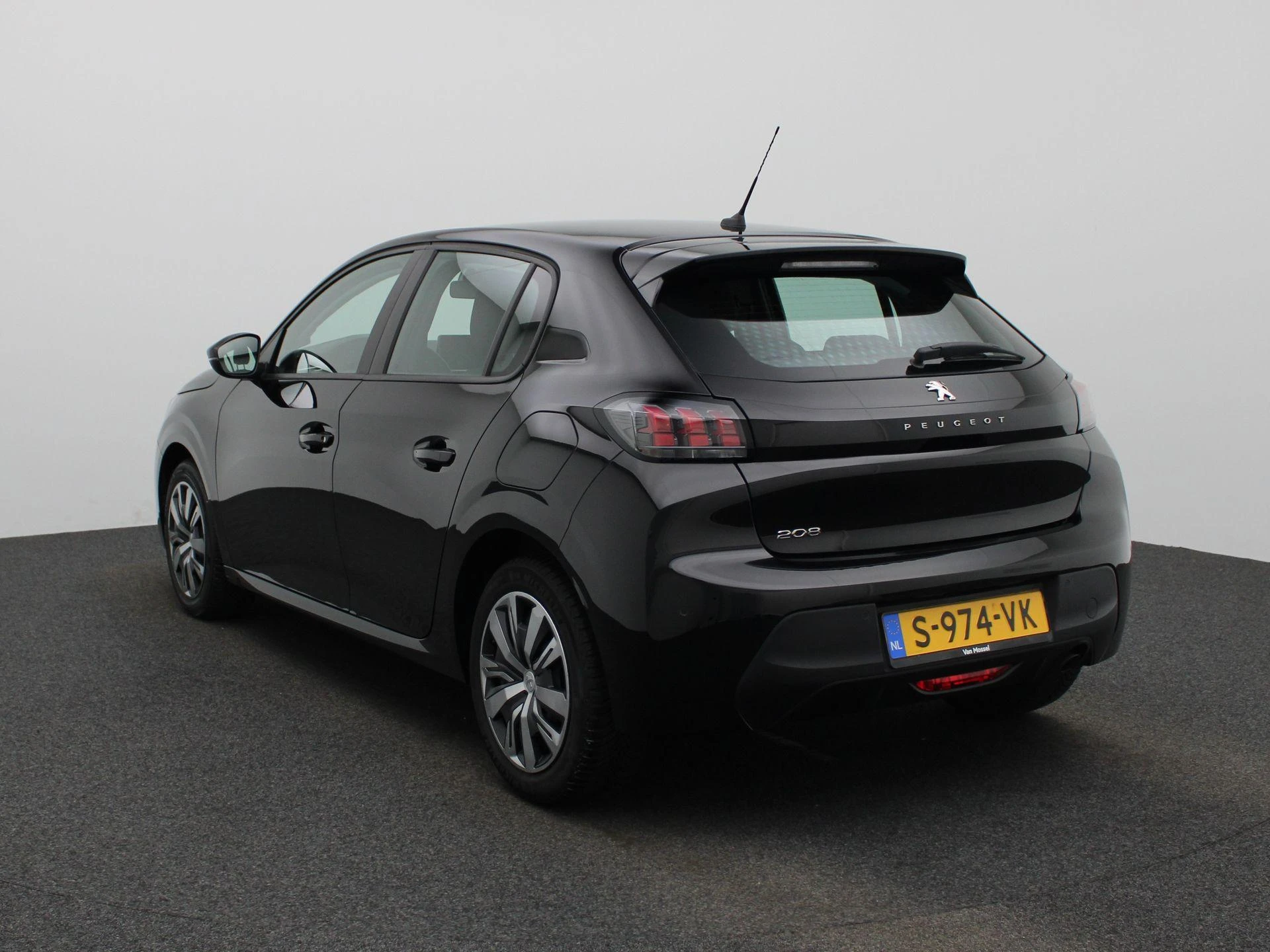 Peugeot 208 met kenteken S-974-VK – autofoto 3