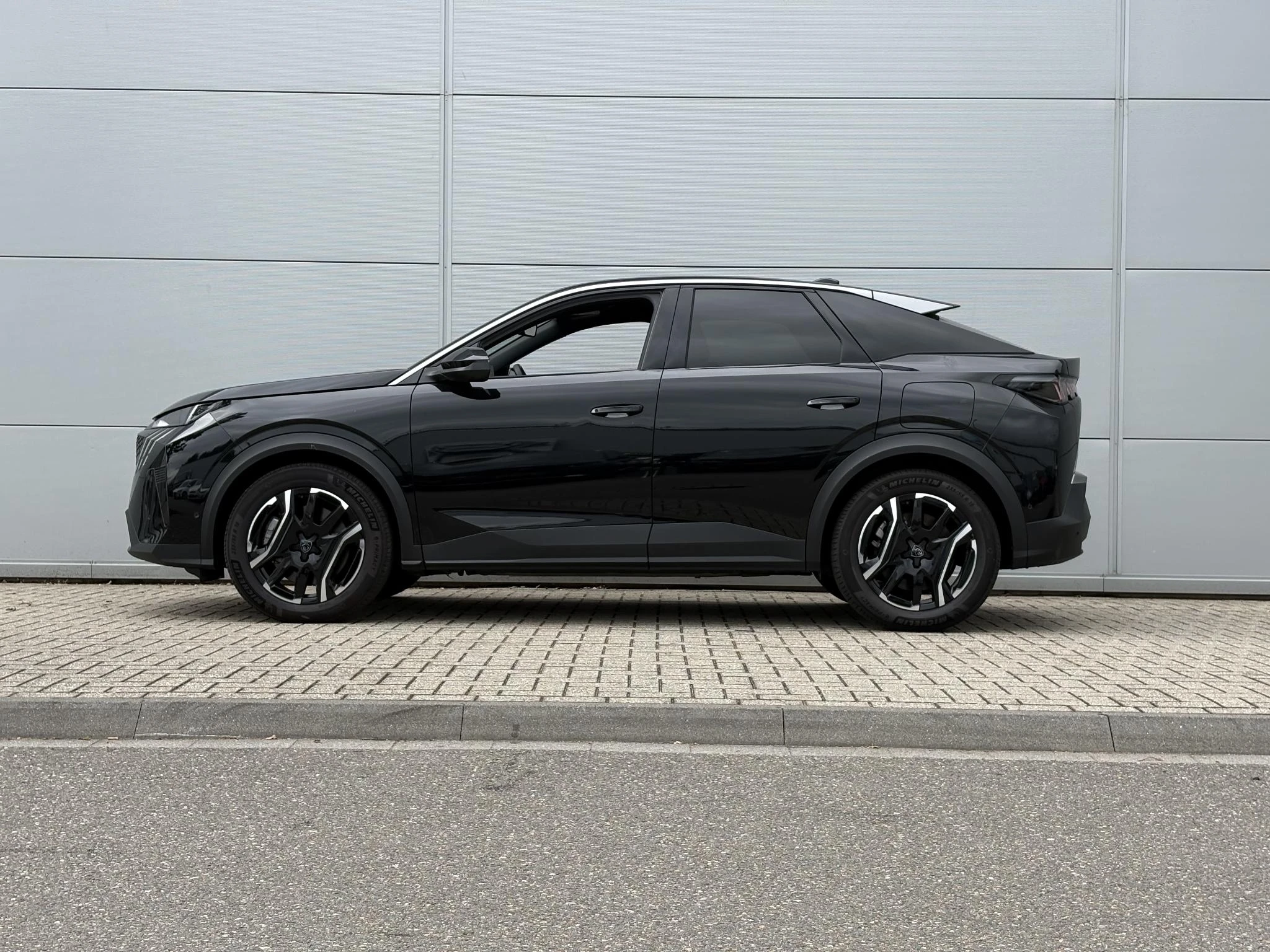 Peugeot 3008 met kenteken 09100 – autofoto 5
