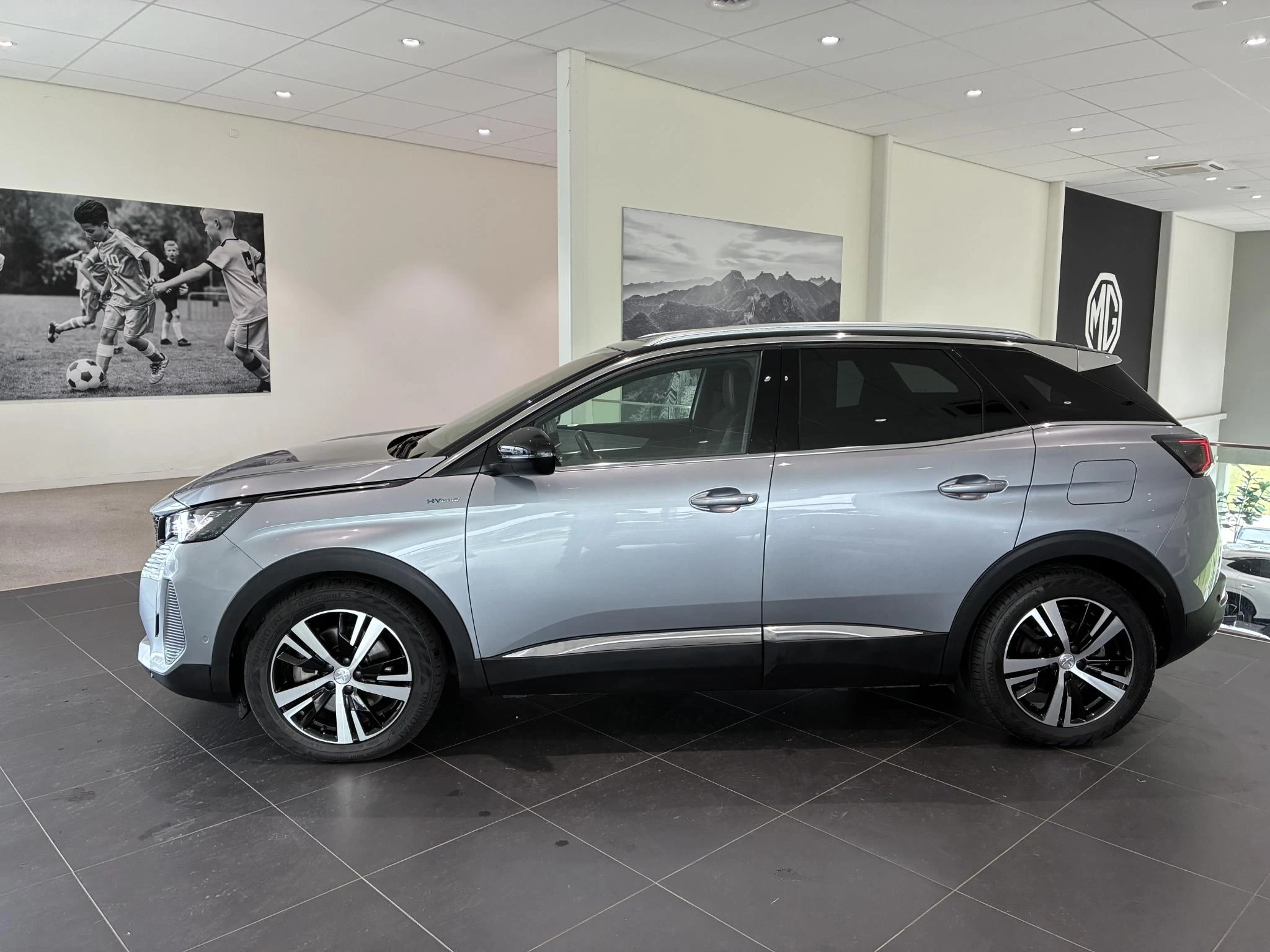 Peugeot 3008 met kenteken 14100 – autofoto 5