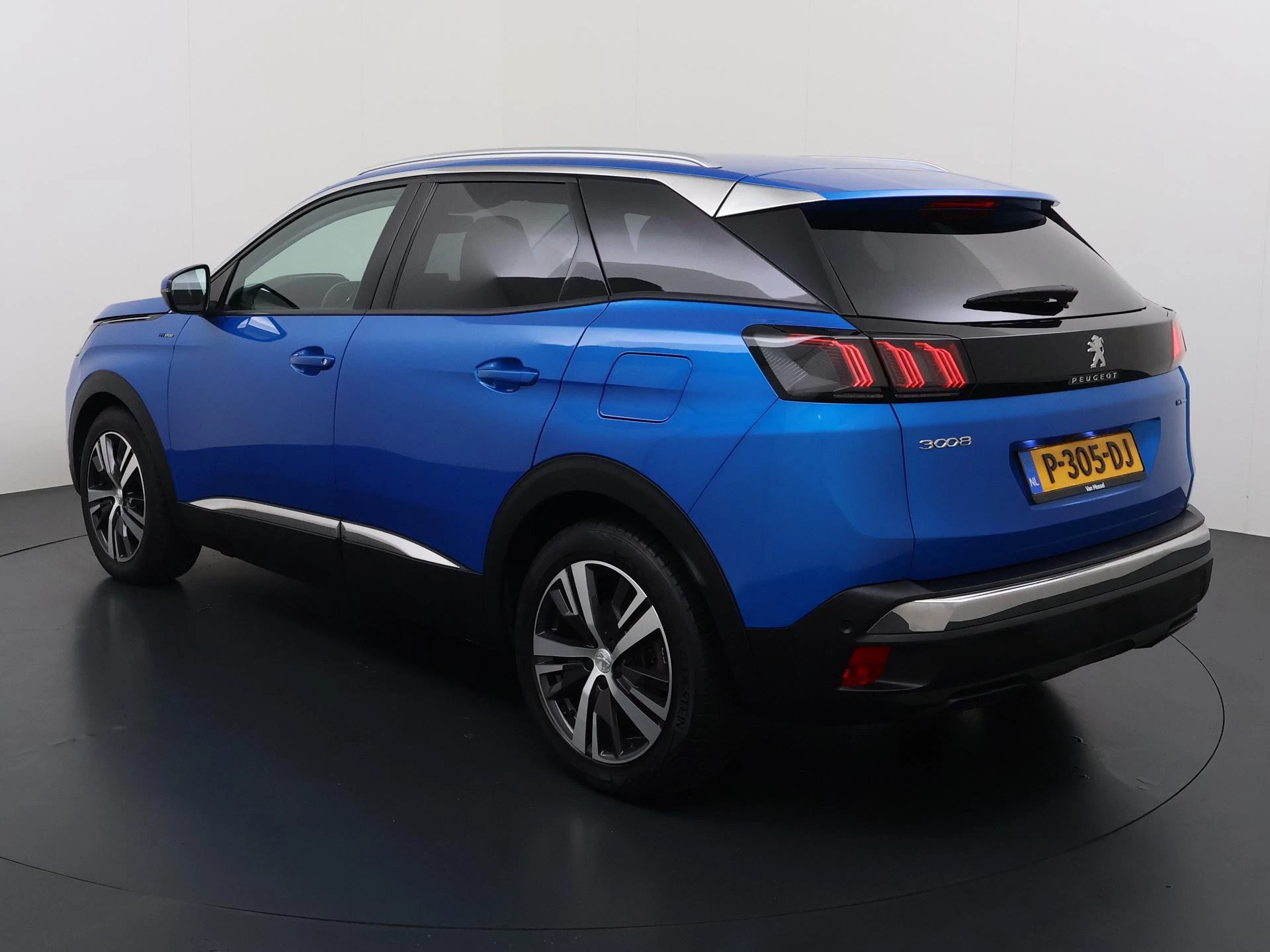 Peugeot 3008 met kenteken 15100 – autofoto 3