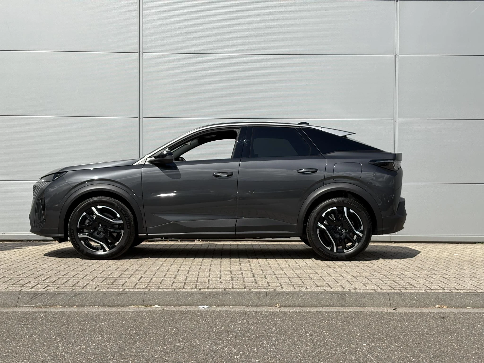Peugeot 3008 met kenteken KNZ-18-X – autofoto 5