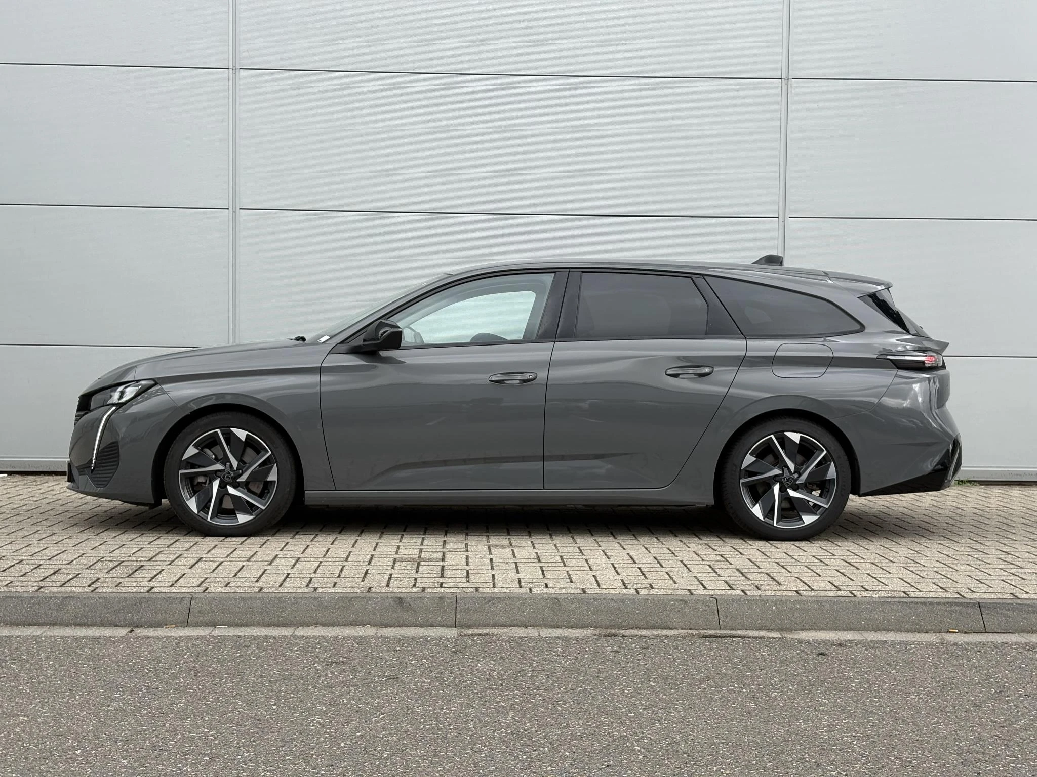 Peugeot 308 met kenteken GHH-08-T – autofoto 5