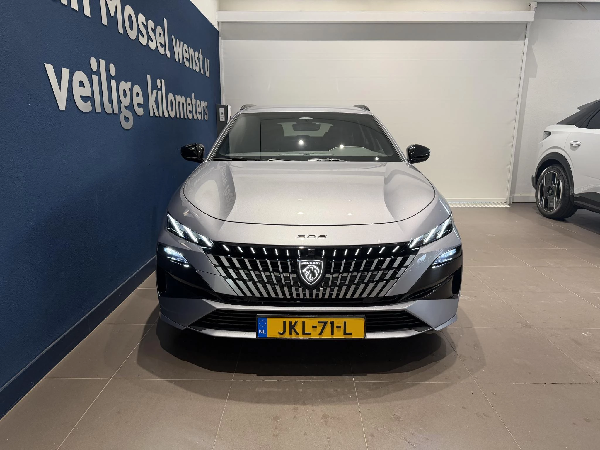Peugeot 308 met kenteken JKL-71-L – autofoto 4
