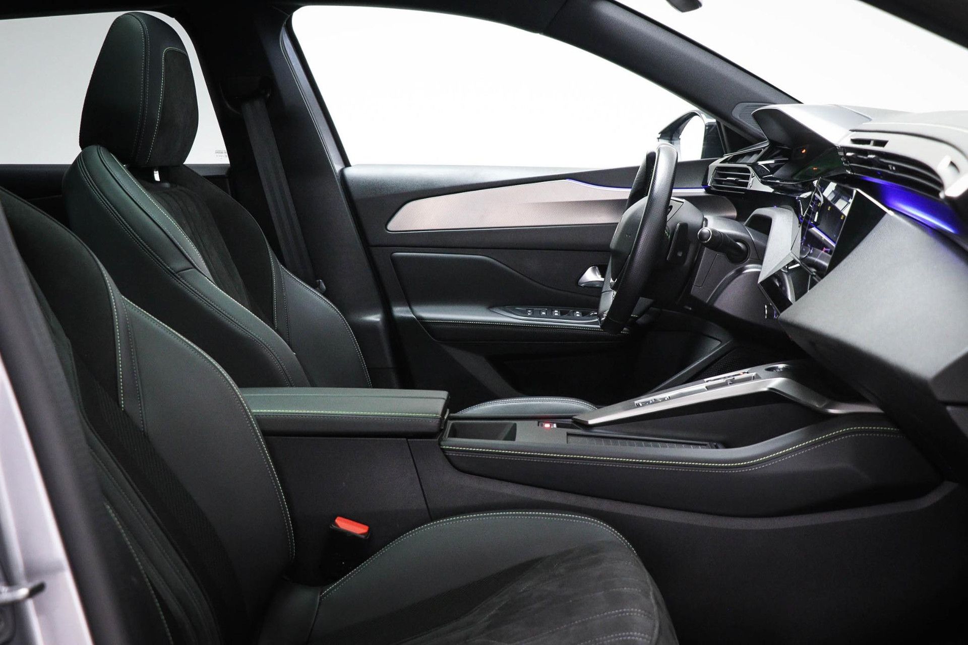 Peugeot 308 met kenteken KRF-73-S – autofoto 4