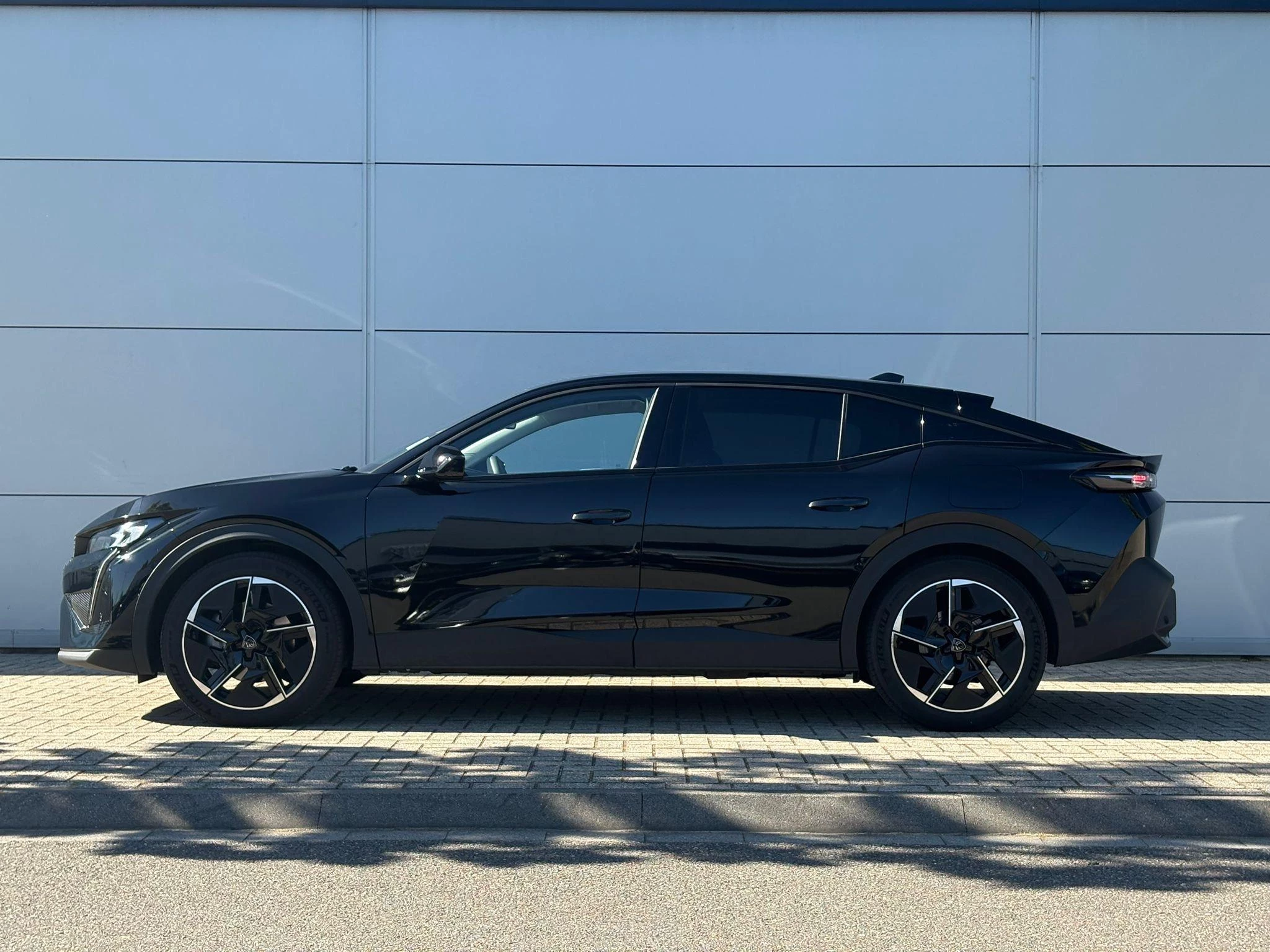 Peugeot 408 met kenteken JBT-15-J – autofoto 5