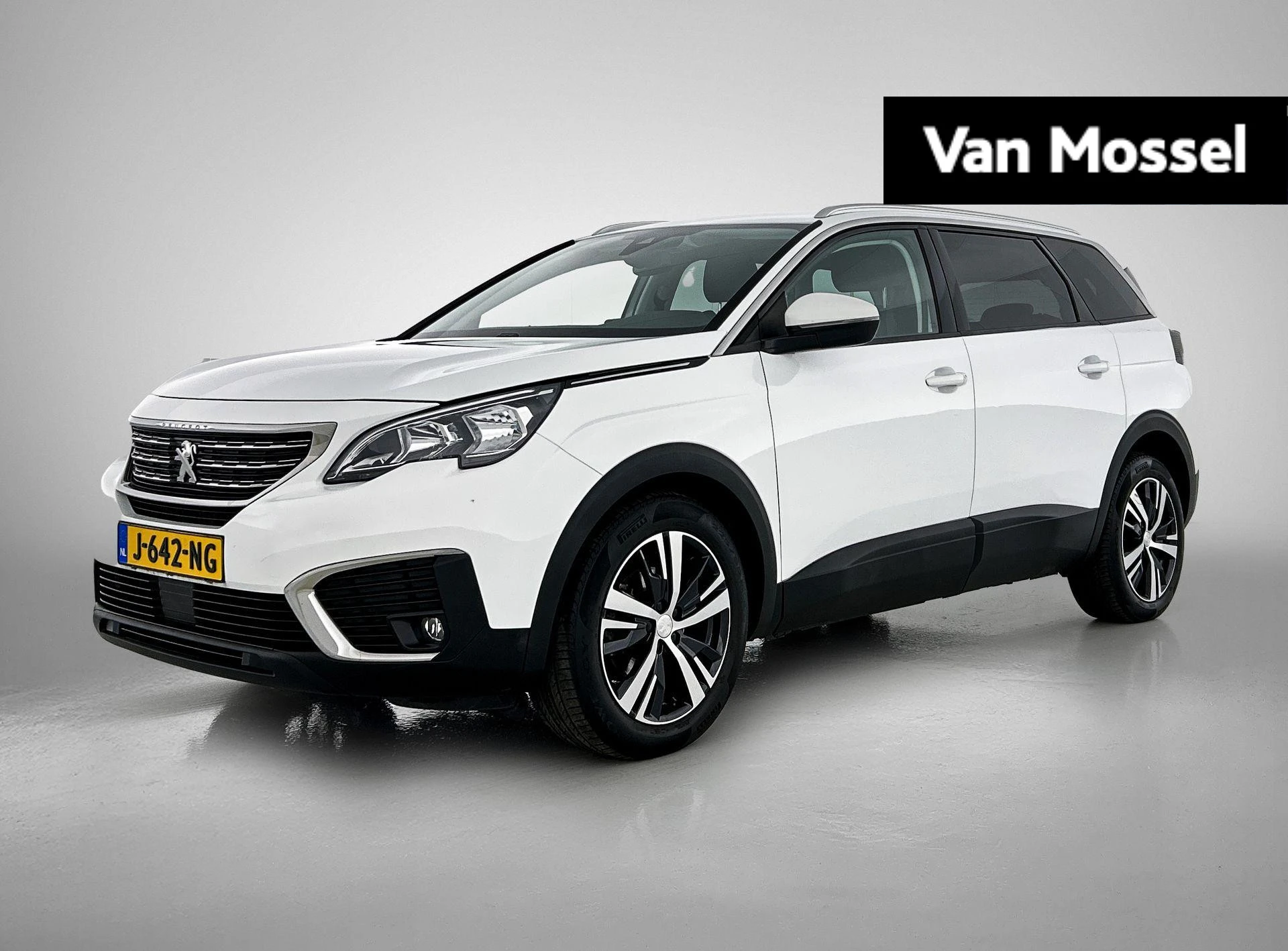 Peugeot 5008 met kenteken 51100 – autofoto 2