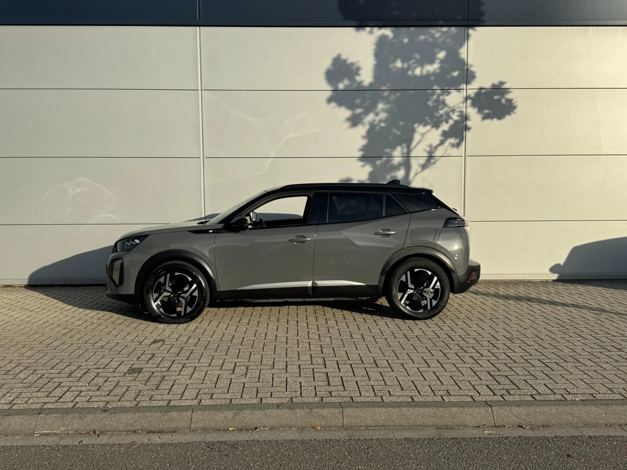 Peugeot e-2008 – autofoto 5