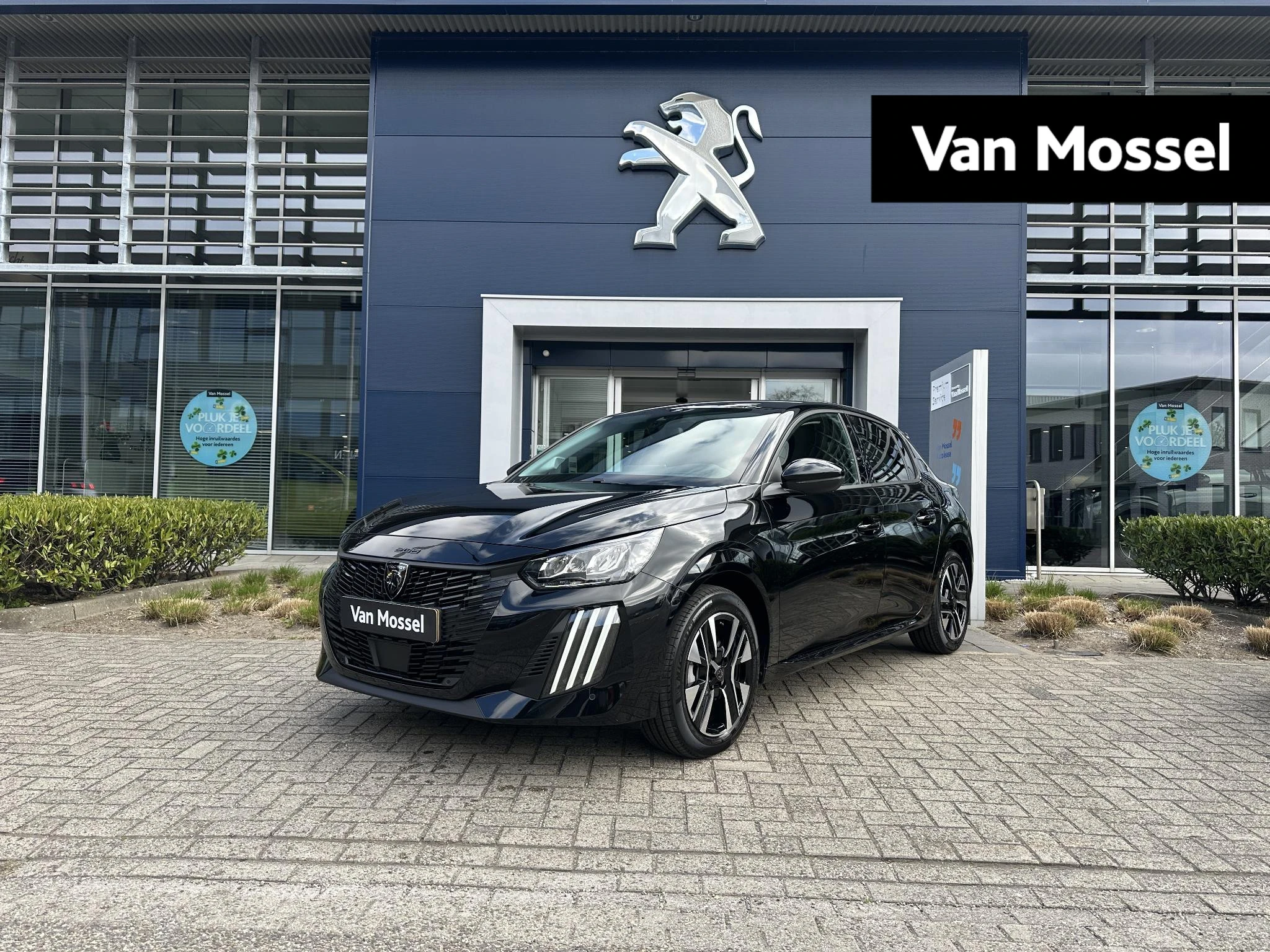 Peugeot E-208 – autofoto 2