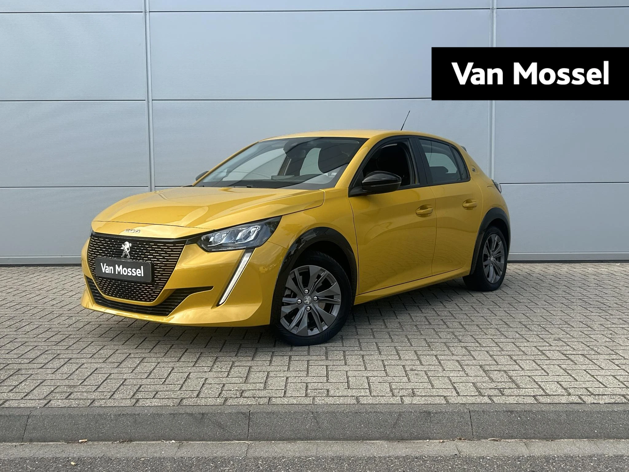Peugeot E-208 – autofoto 2