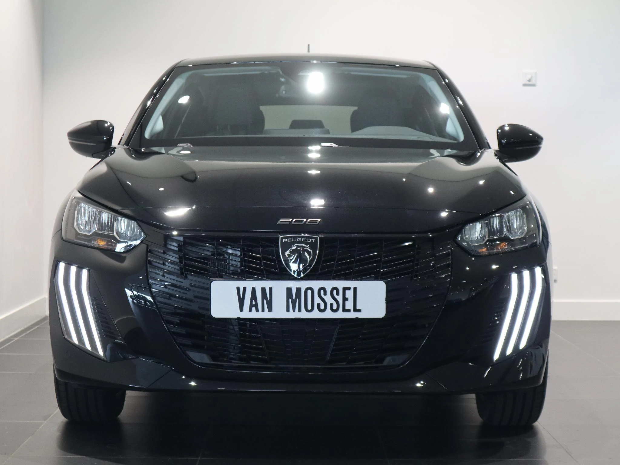 Peugeot E-208 – autofoto 5