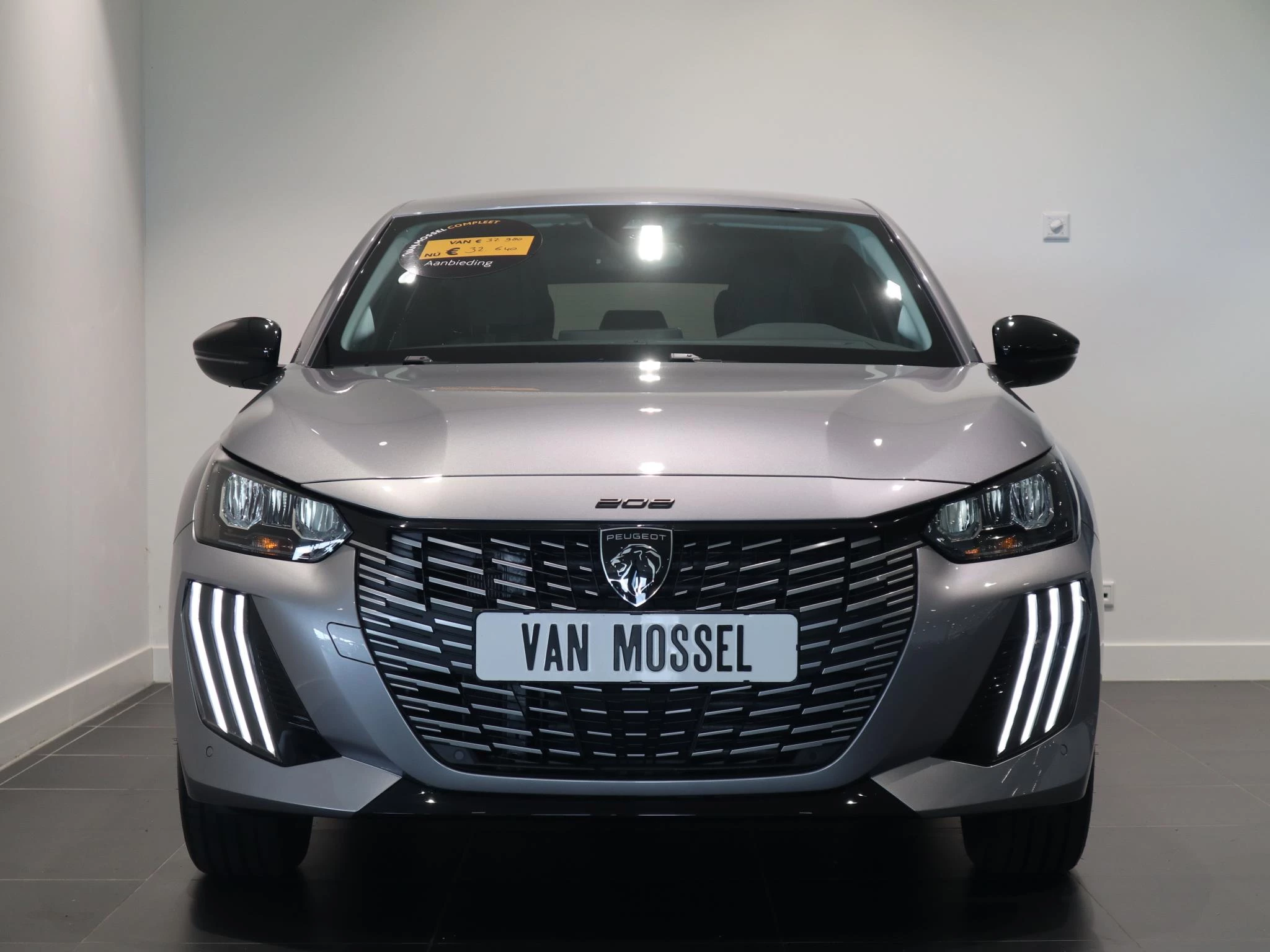 Peugeot E-208 – autofoto 5