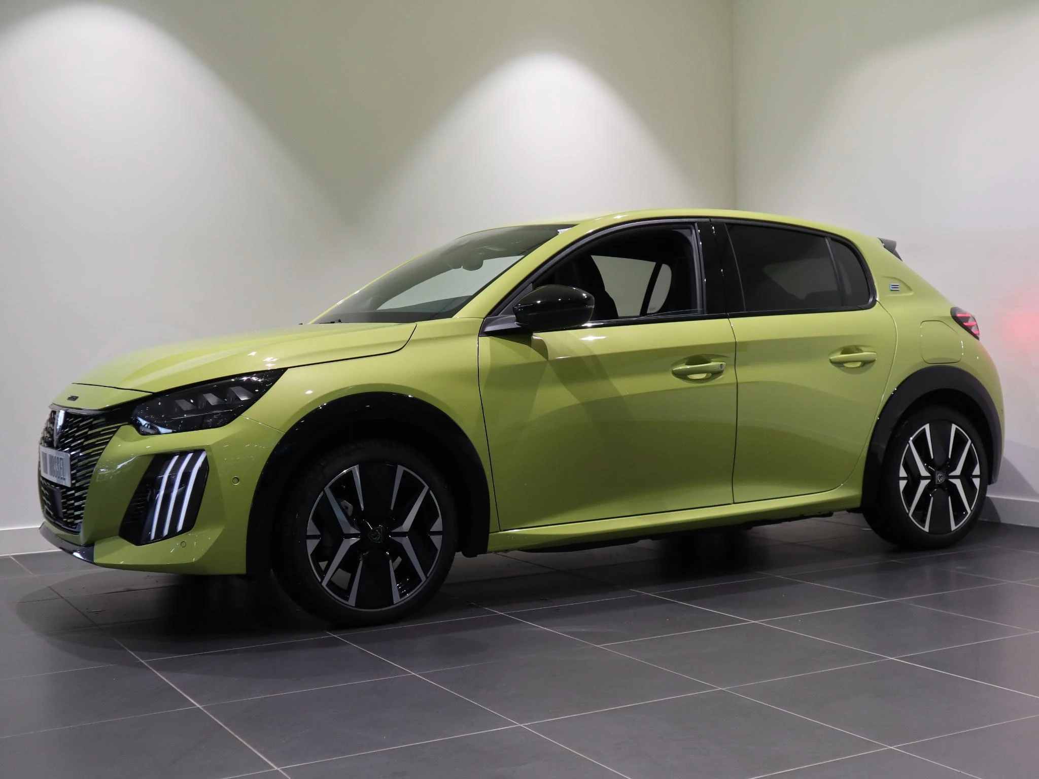 Peugeot E-208 – autofoto 5