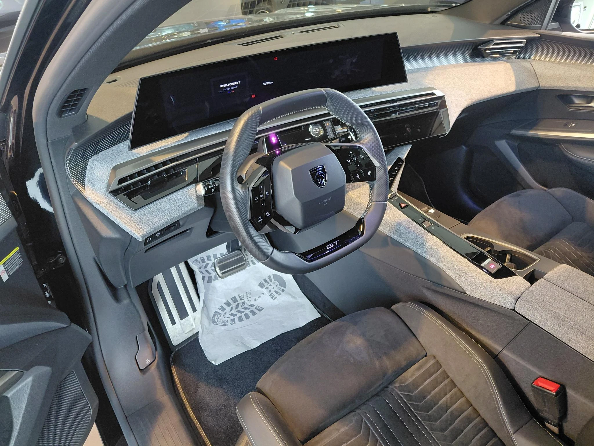 Peugeot e-3008 – autofoto 4