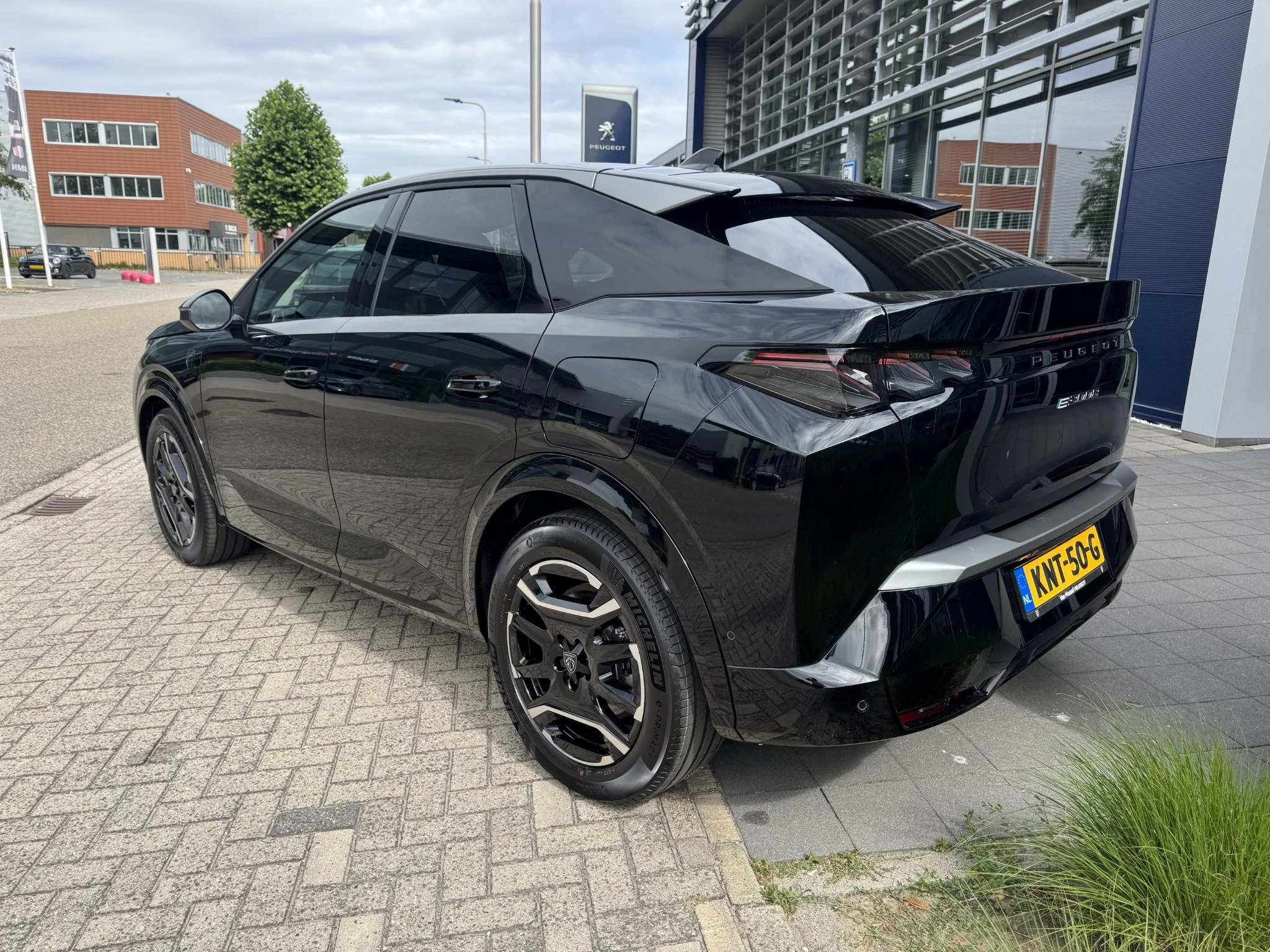 Peugeot e-3008 – autofoto 5