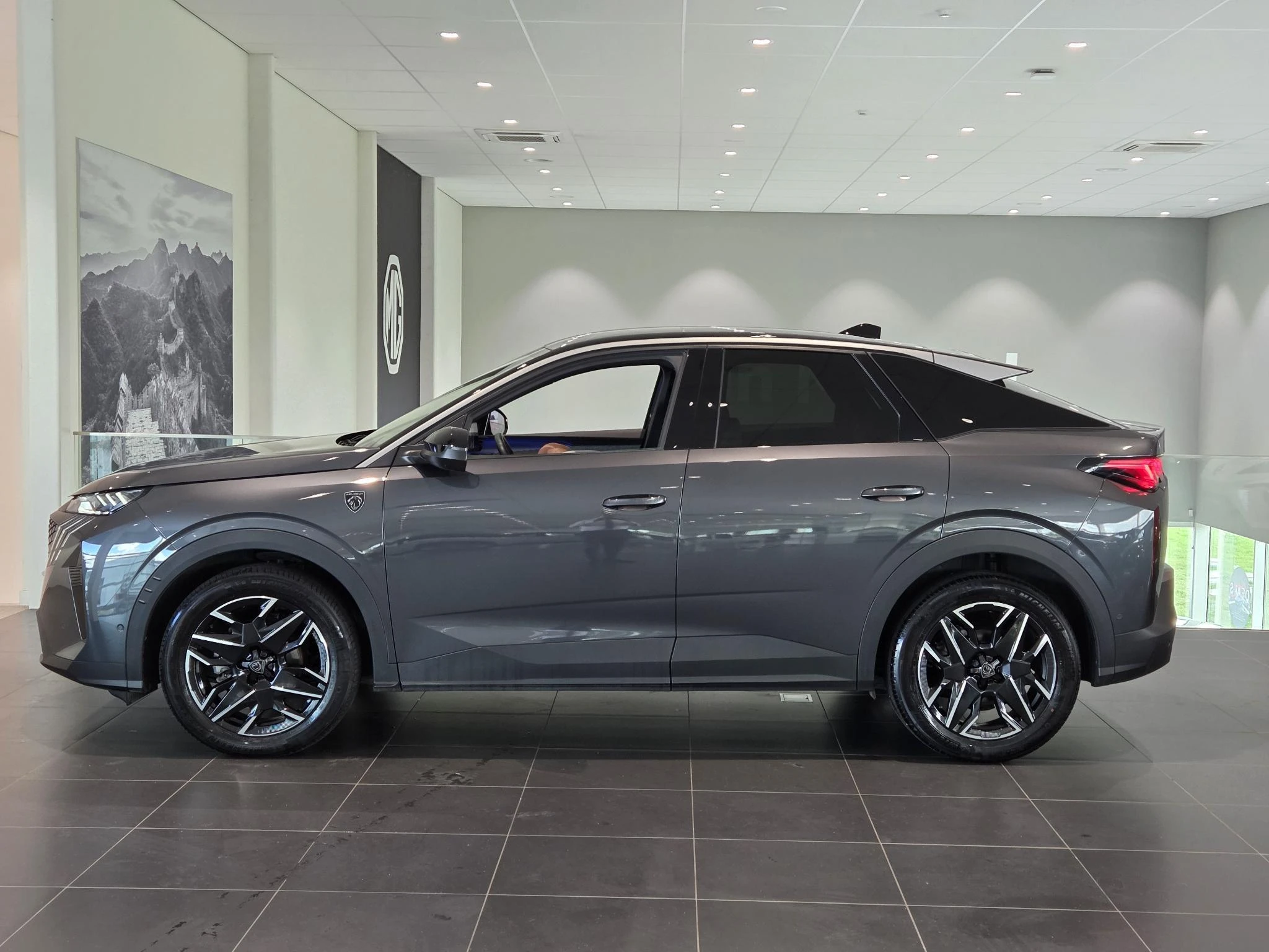 Peugeot e-3008 – autofoto 5