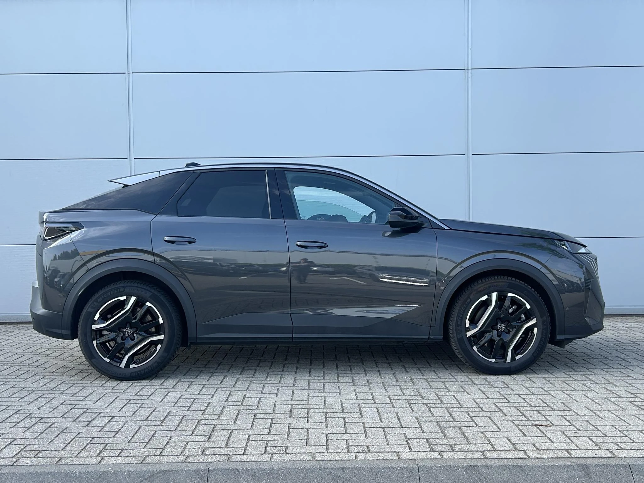Peugeot e-3008 – autofoto 5