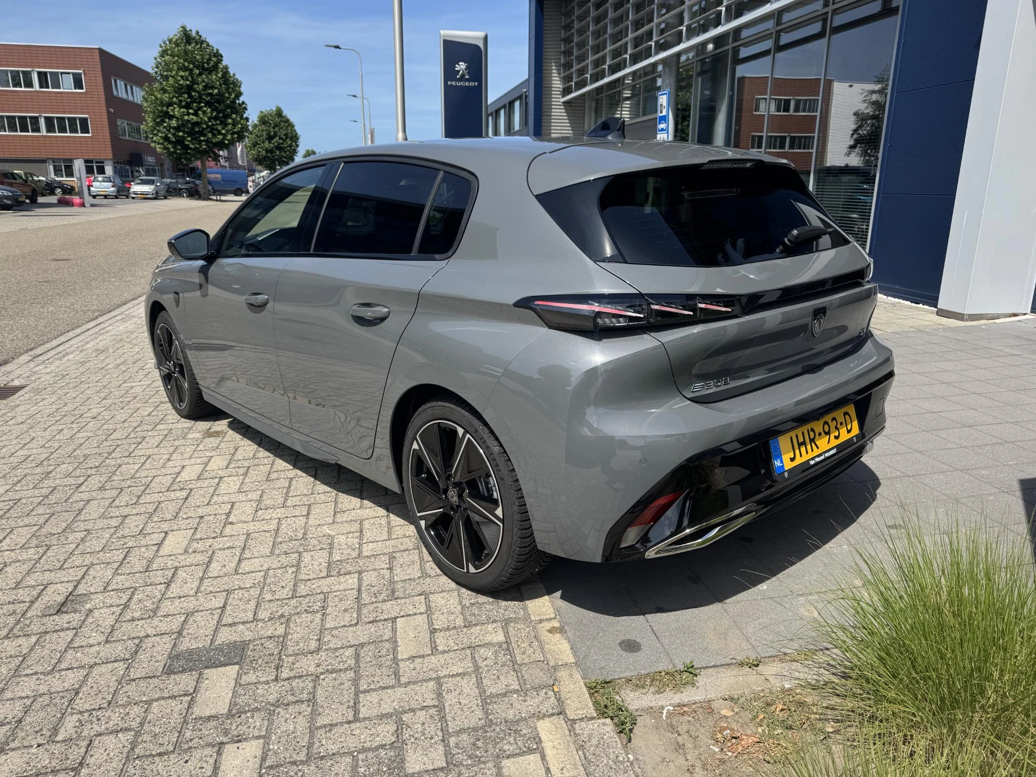 Peugeot e-308 – autofoto 4