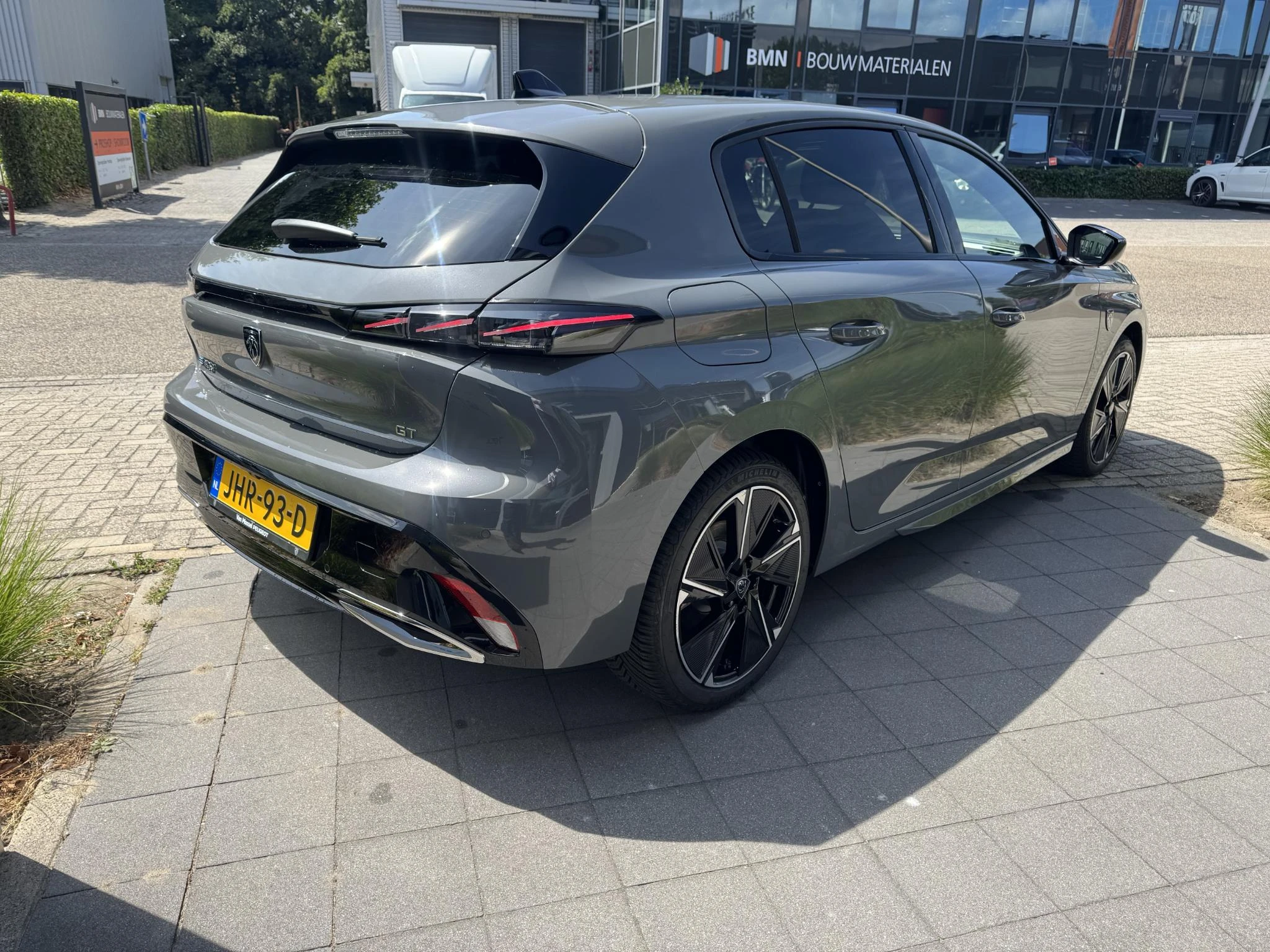 Peugeot e-308 – autofoto 5