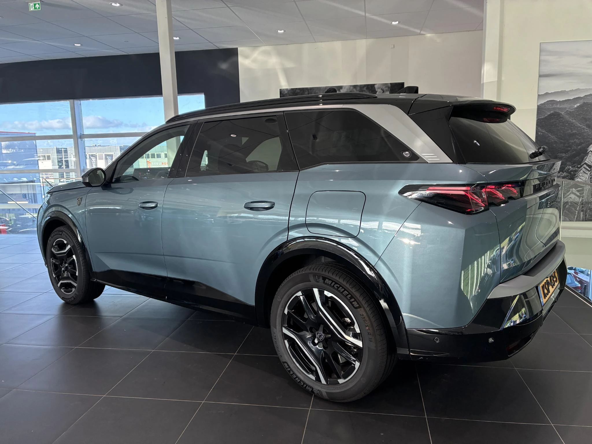 Peugeot e-5008 – autofoto 5