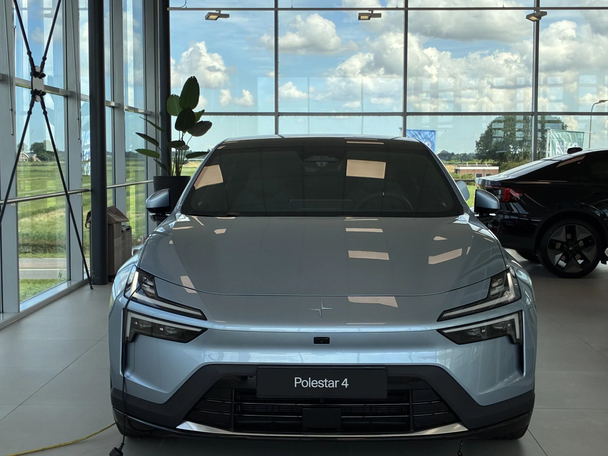 Polestar 4 – autofoto 4