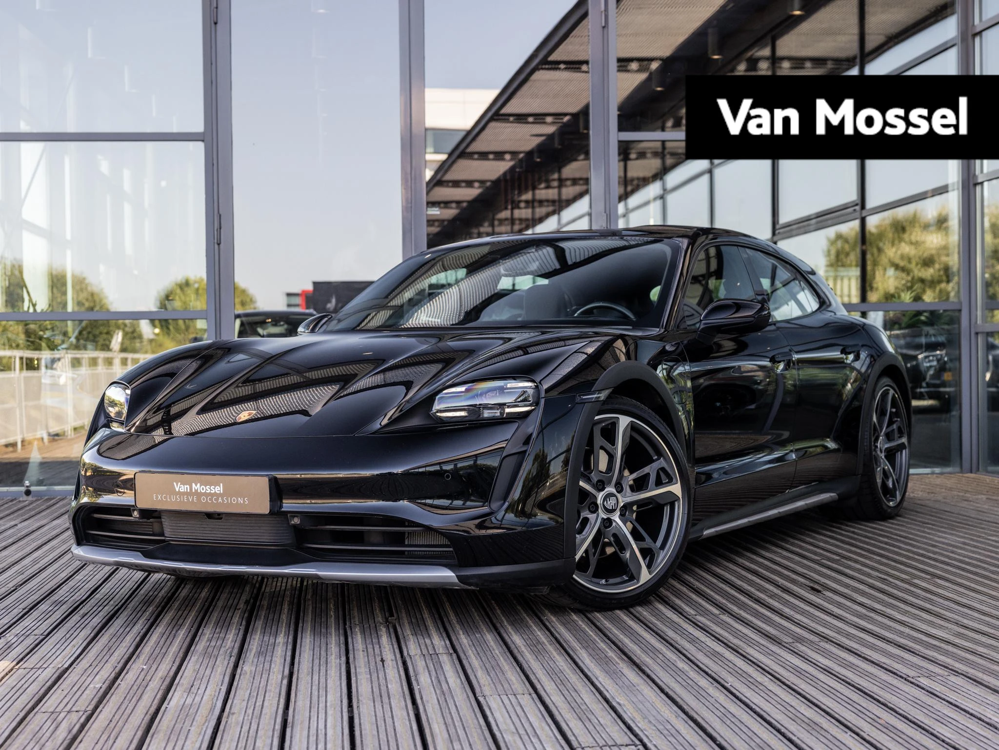 Porsche Taycan – autofoto 2