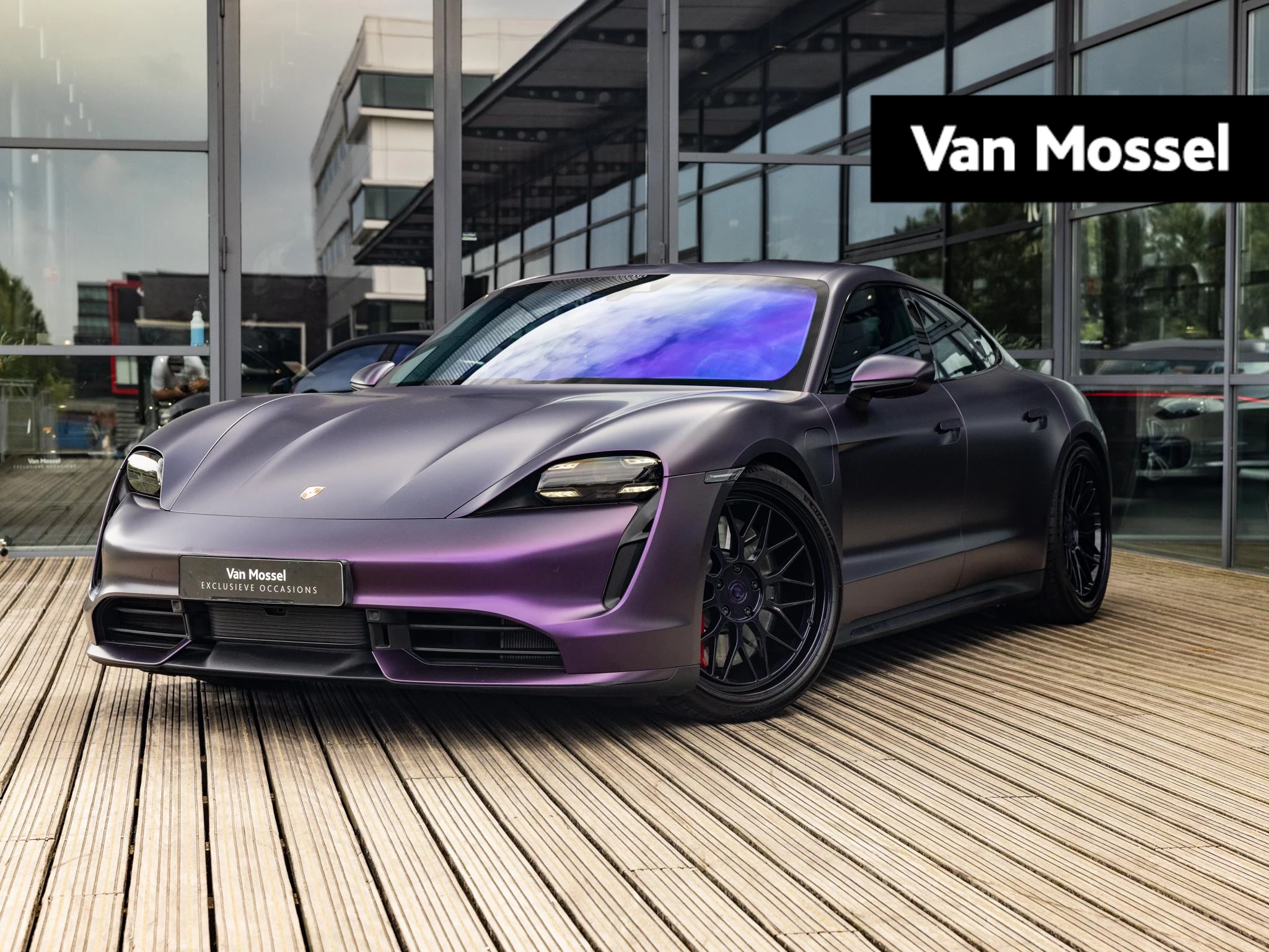 Porsche Taycan – autofoto 2