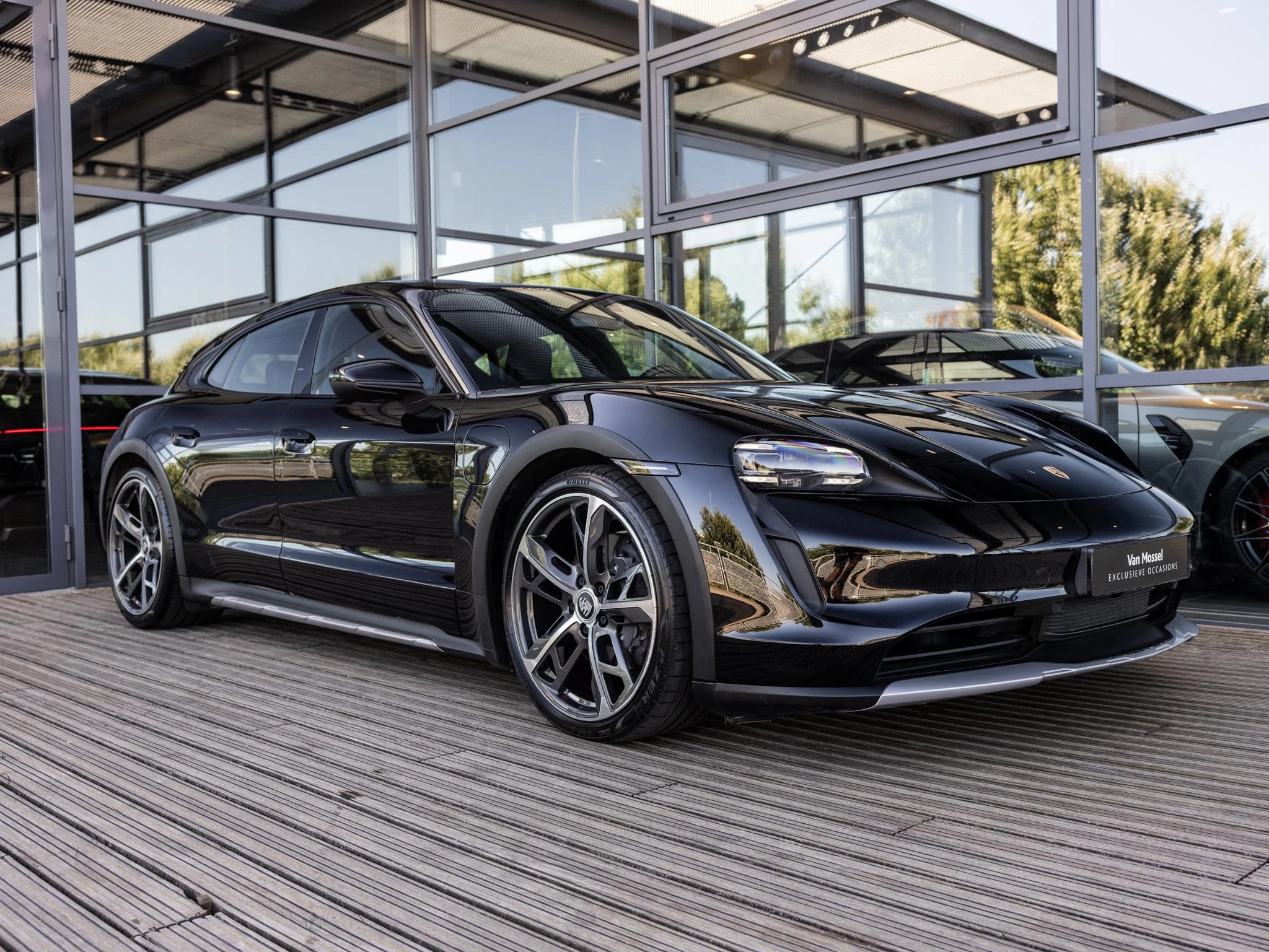 Porsche Taycan – autofoto 5