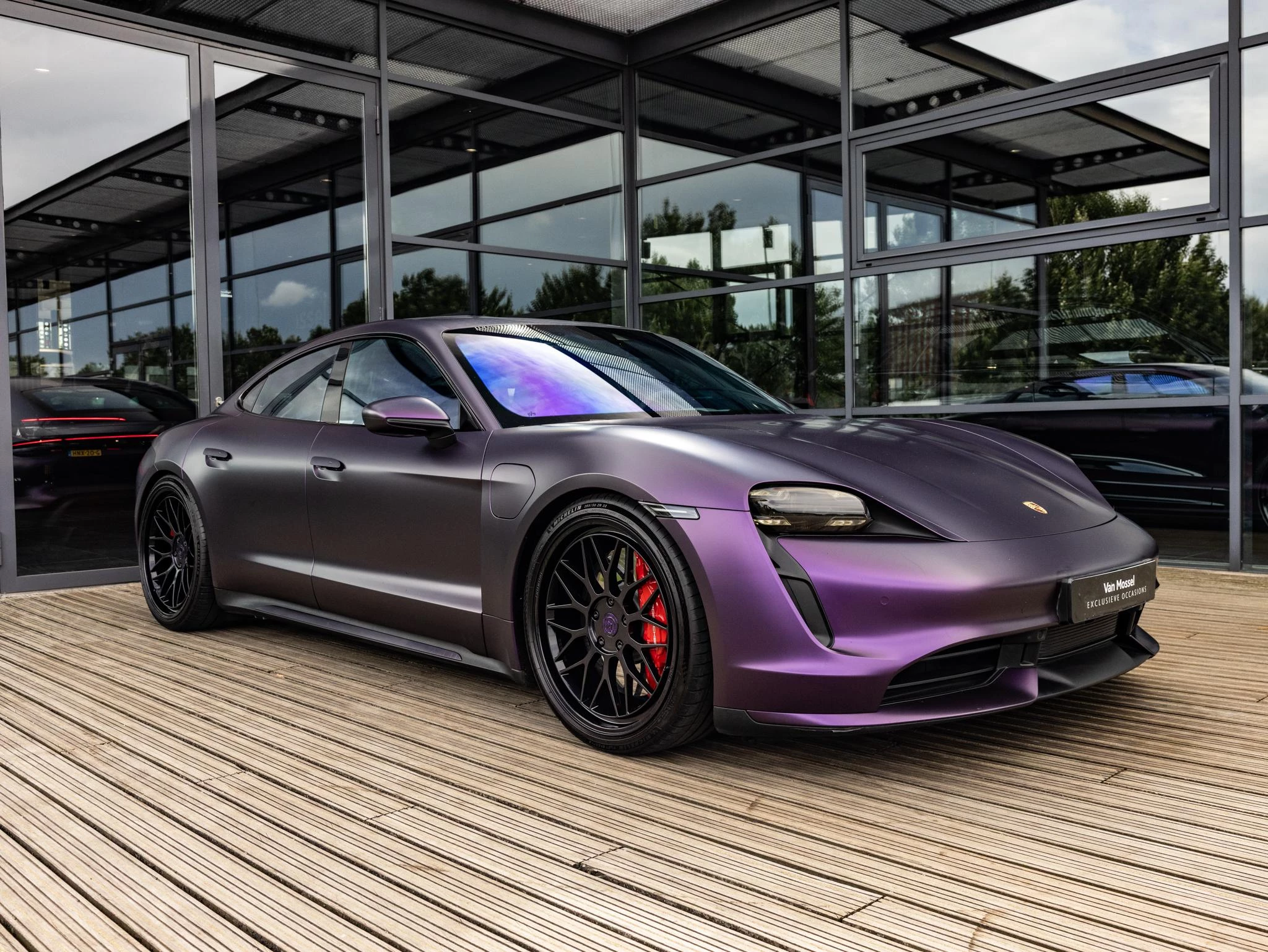 Porsche Taycan – autofoto 5