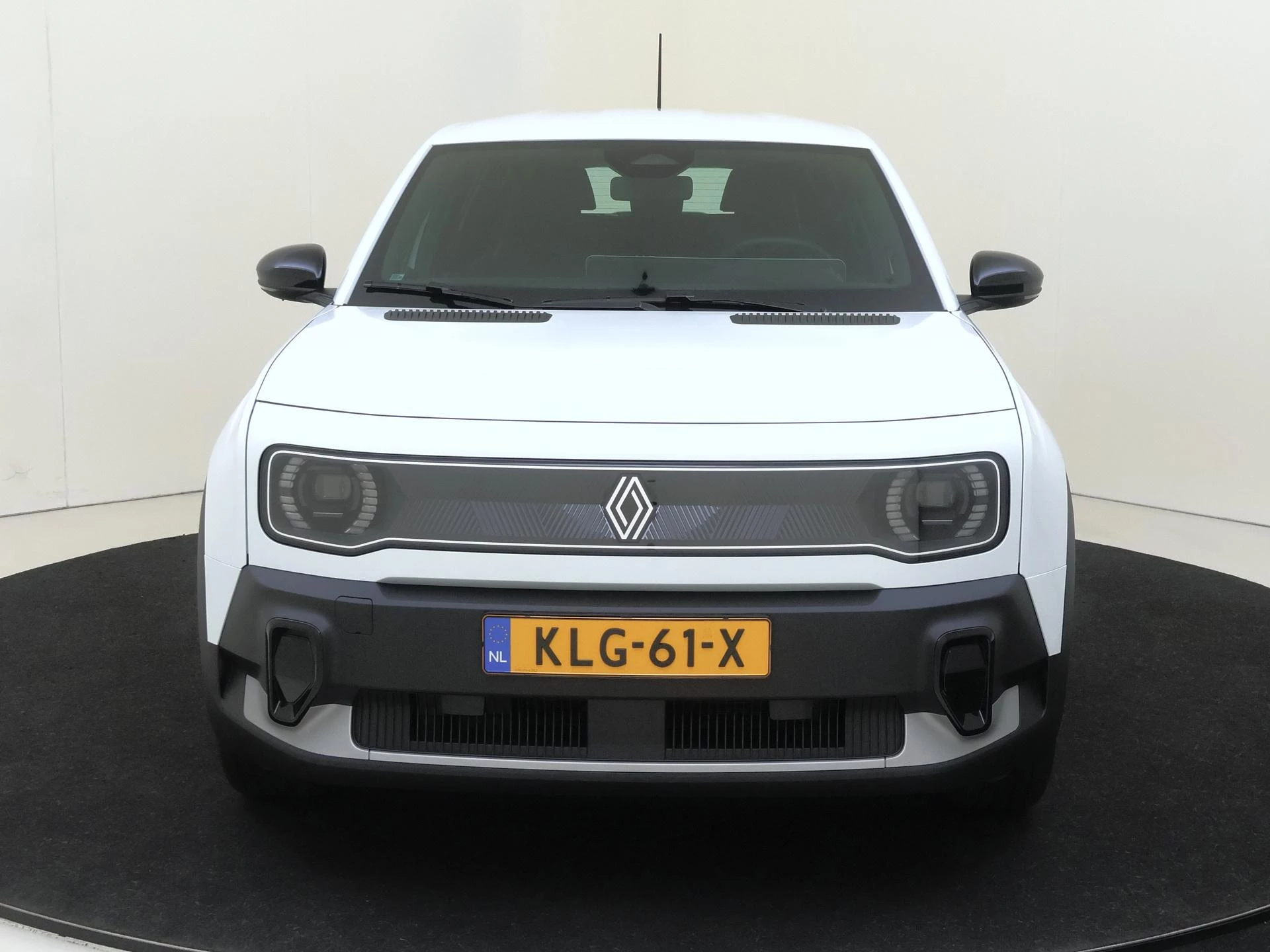 Renault 4 – autofoto 3