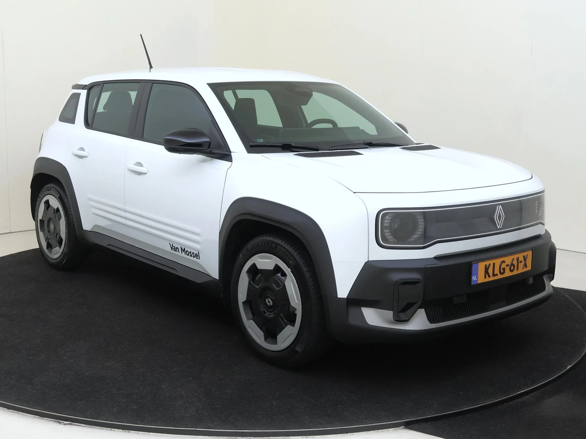 Renault 4 – autofoto 4