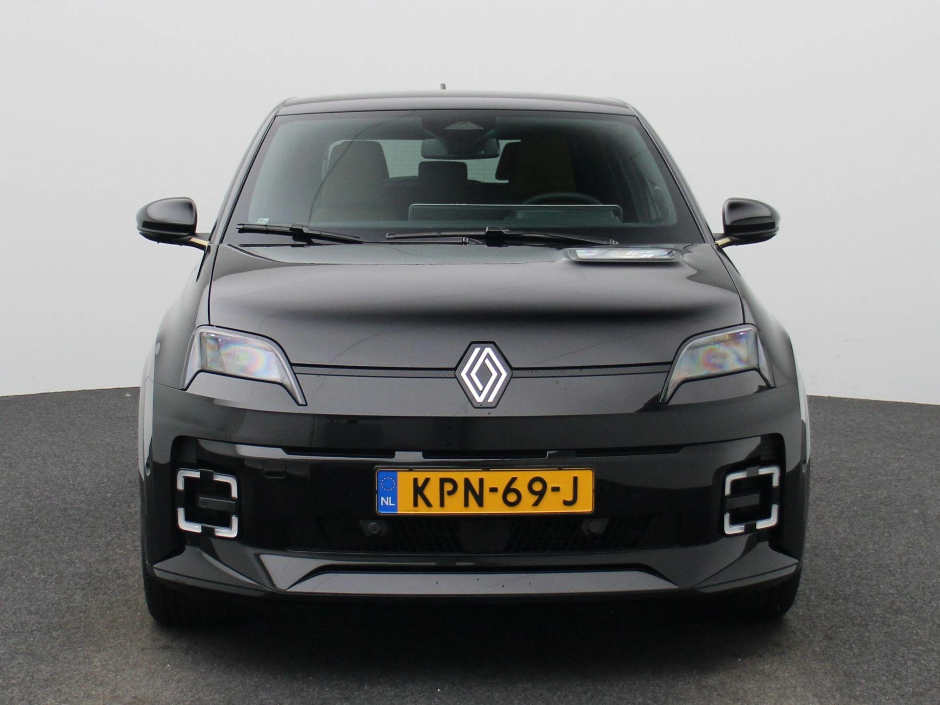Renault 5 – autofoto 4