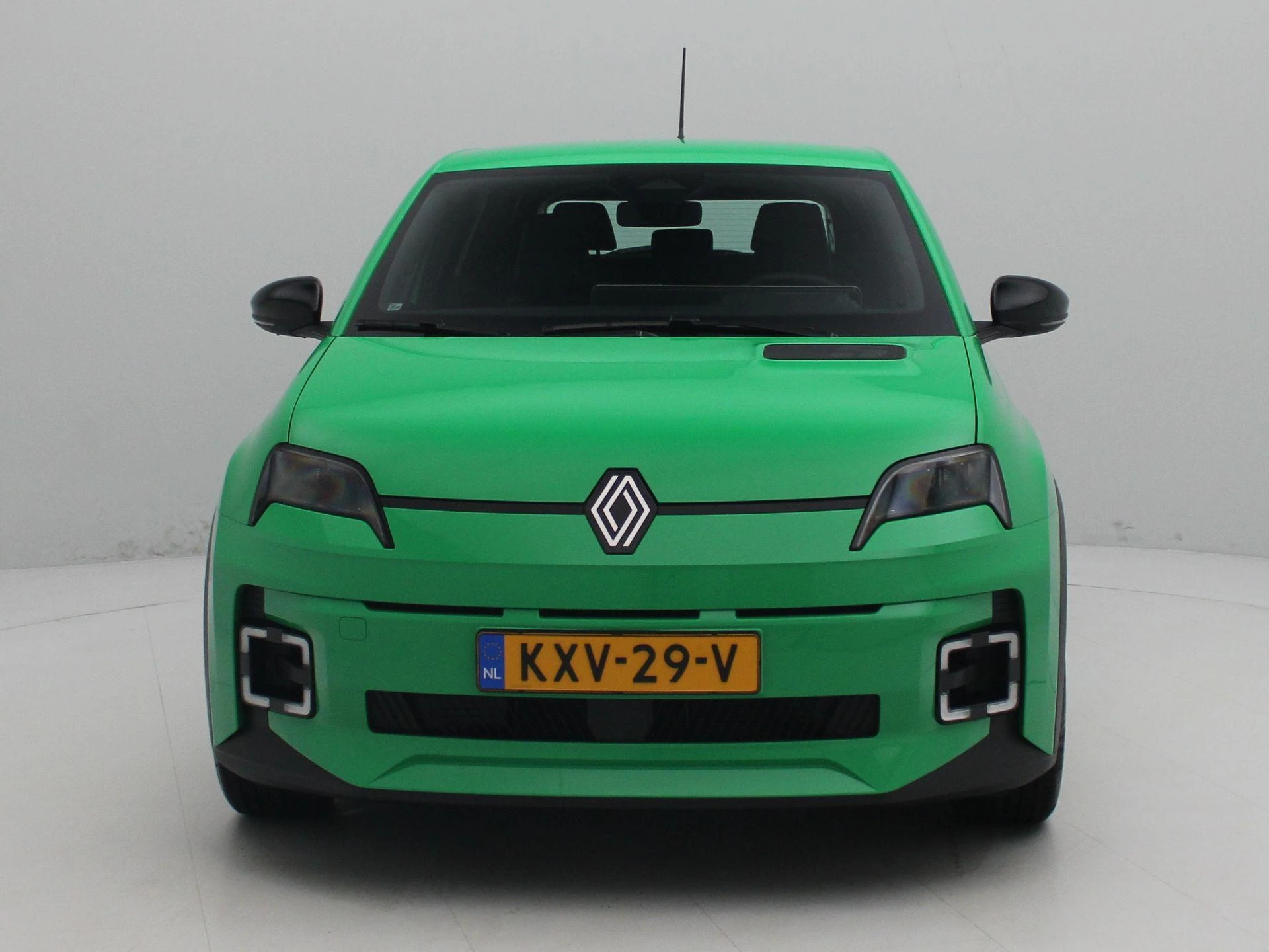 Renault 5 – autofoto 4