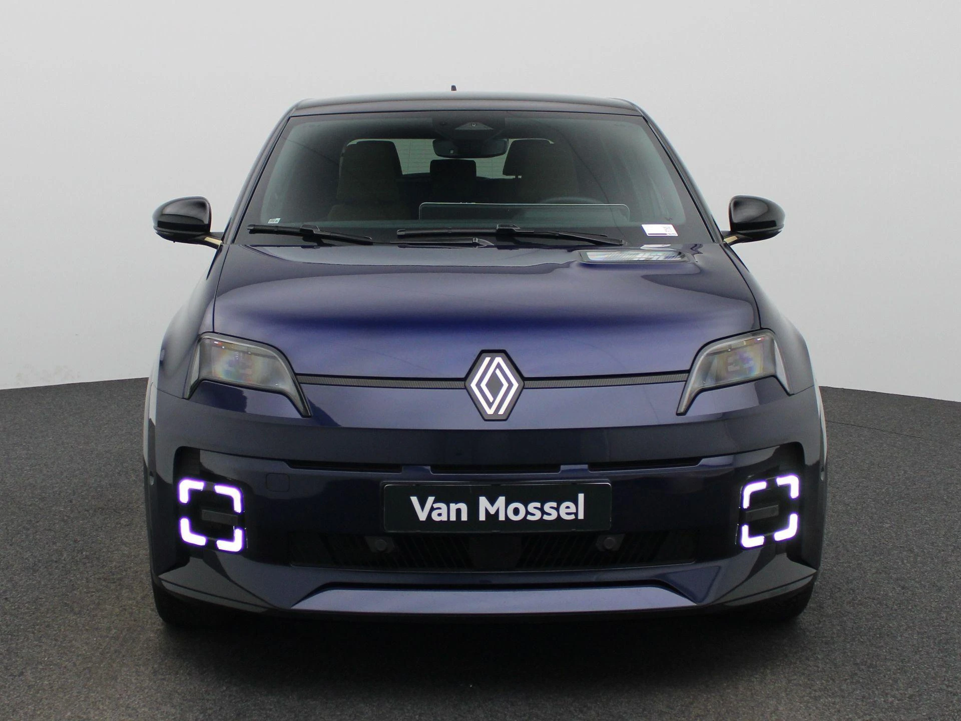 Renault 5 – autofoto 4