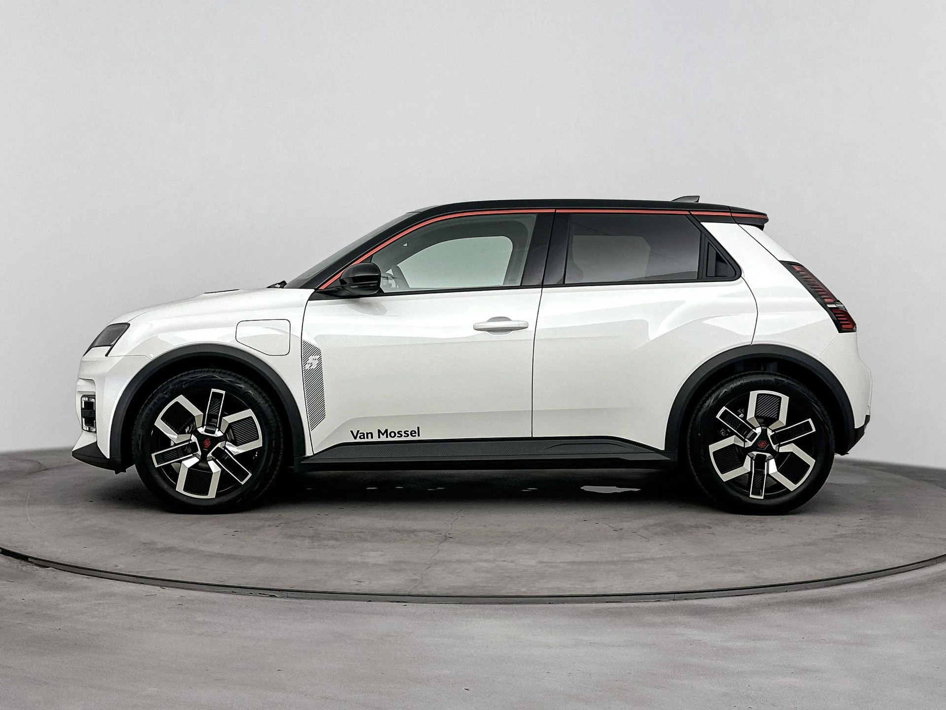 Renault 5 – autofoto 4
