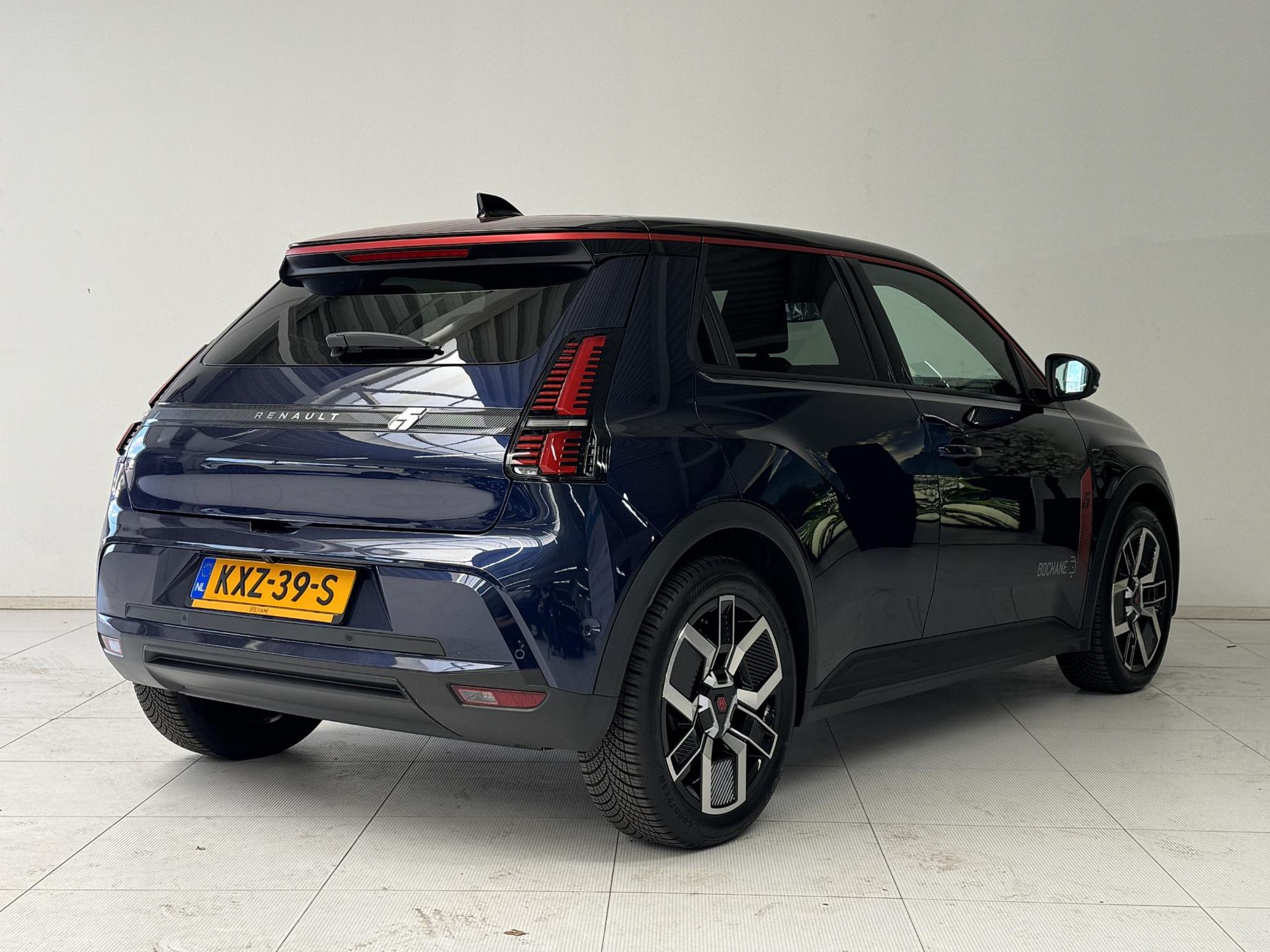 Renault 5 met kenteken KXZ-39-S – autofoto 2