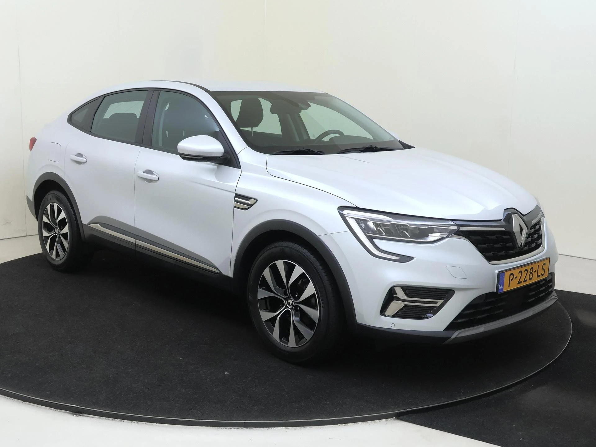Renault Arkana – autofoto 3