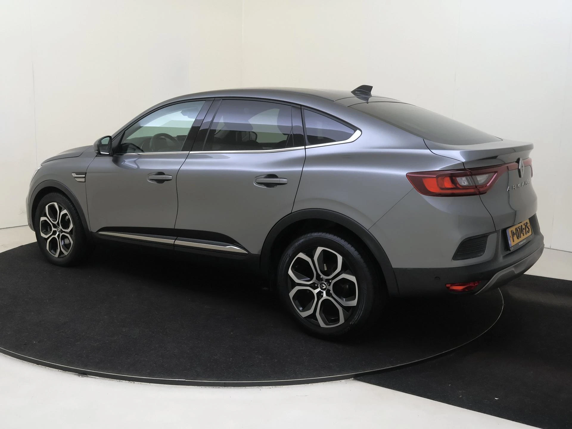 Renault Arkana – autofoto 4