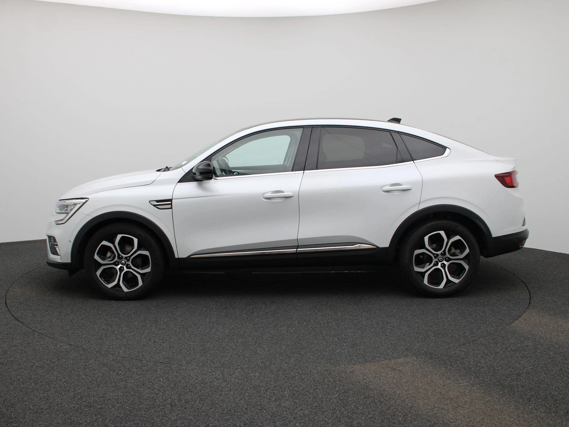 Renault Arkana – autofoto 5