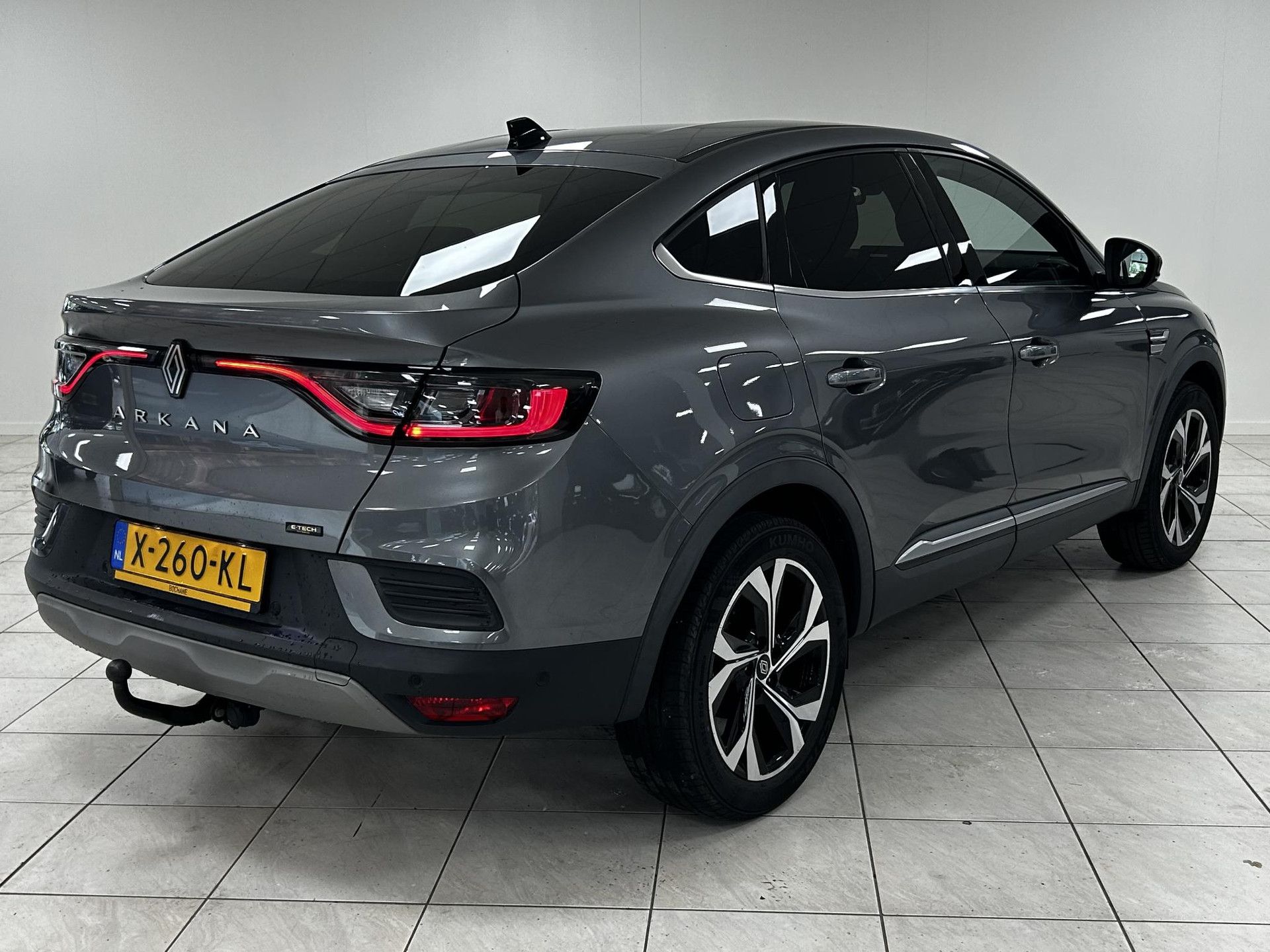 Renault Arkana met kenteken X-260-KL – autofoto 2