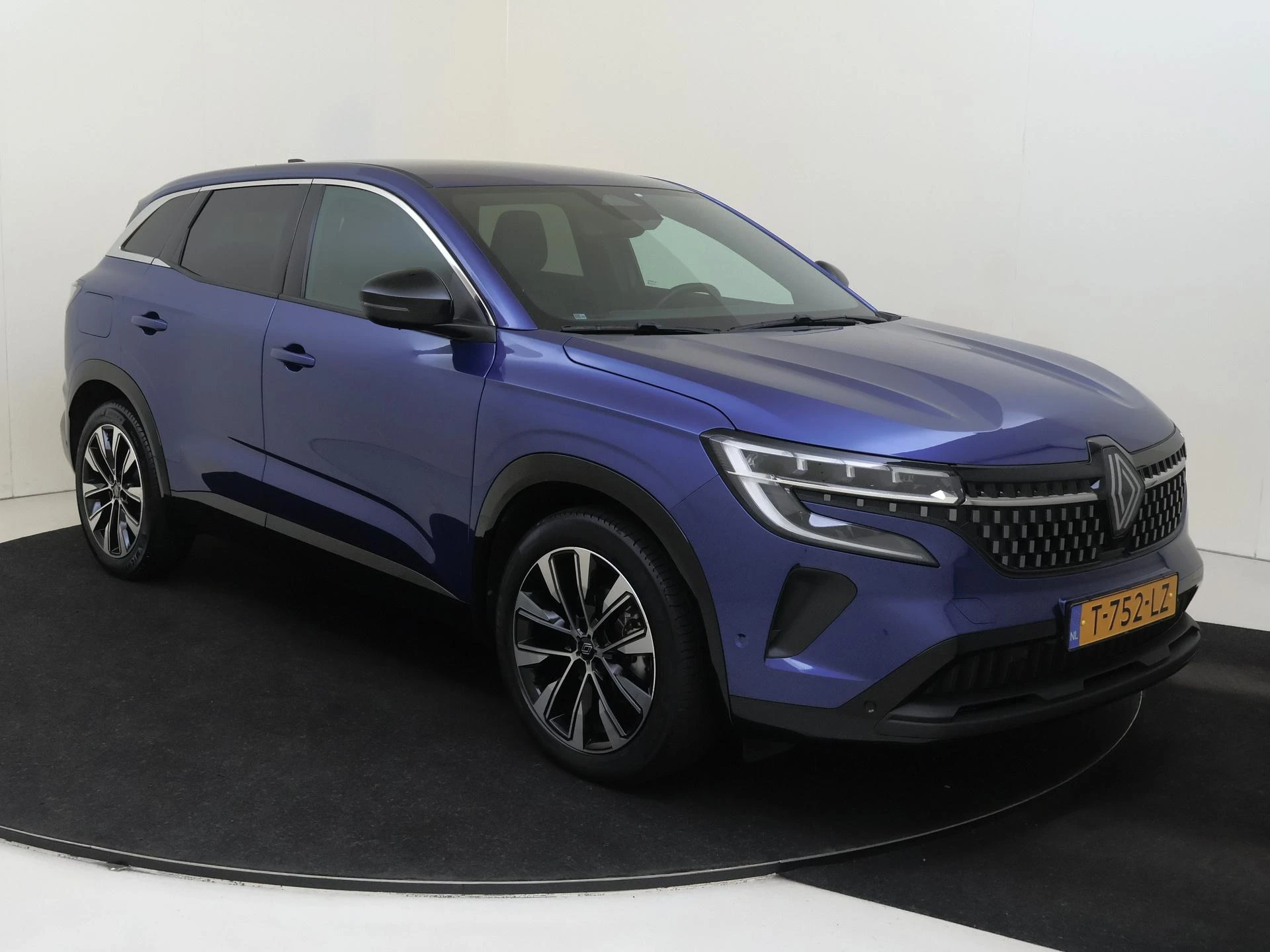 Renault Austral met kenteken T-752-LZ – autofoto 3