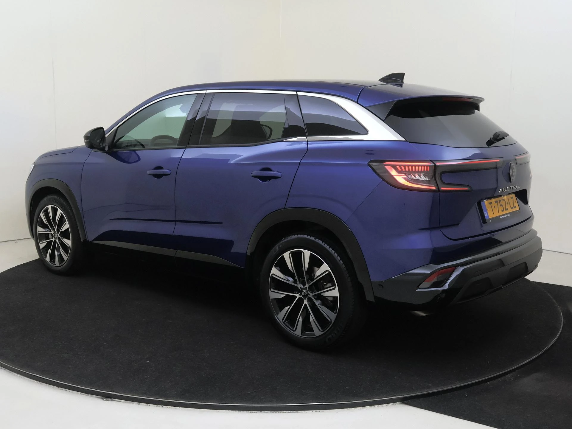 Renault Austral met kenteken T-752-LZ – autofoto 4